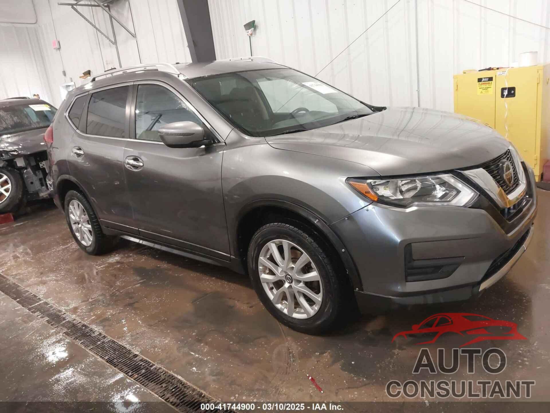 NISSAN ROGUE 2018 - KNMAT2MT3JP544206