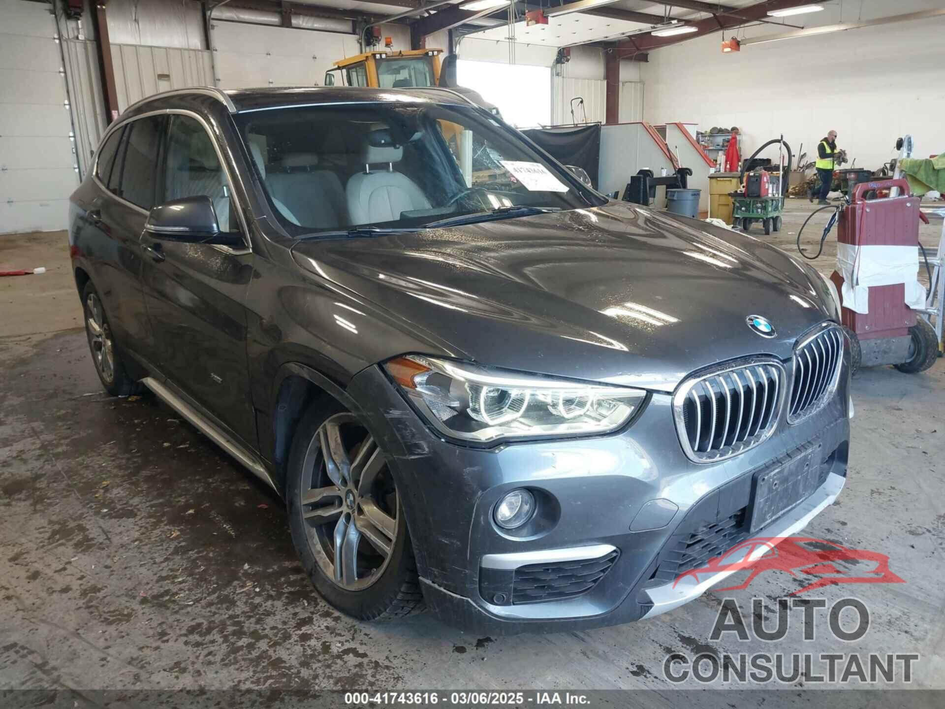 BMW X1 2016 - WBXHT3C3XGP885359