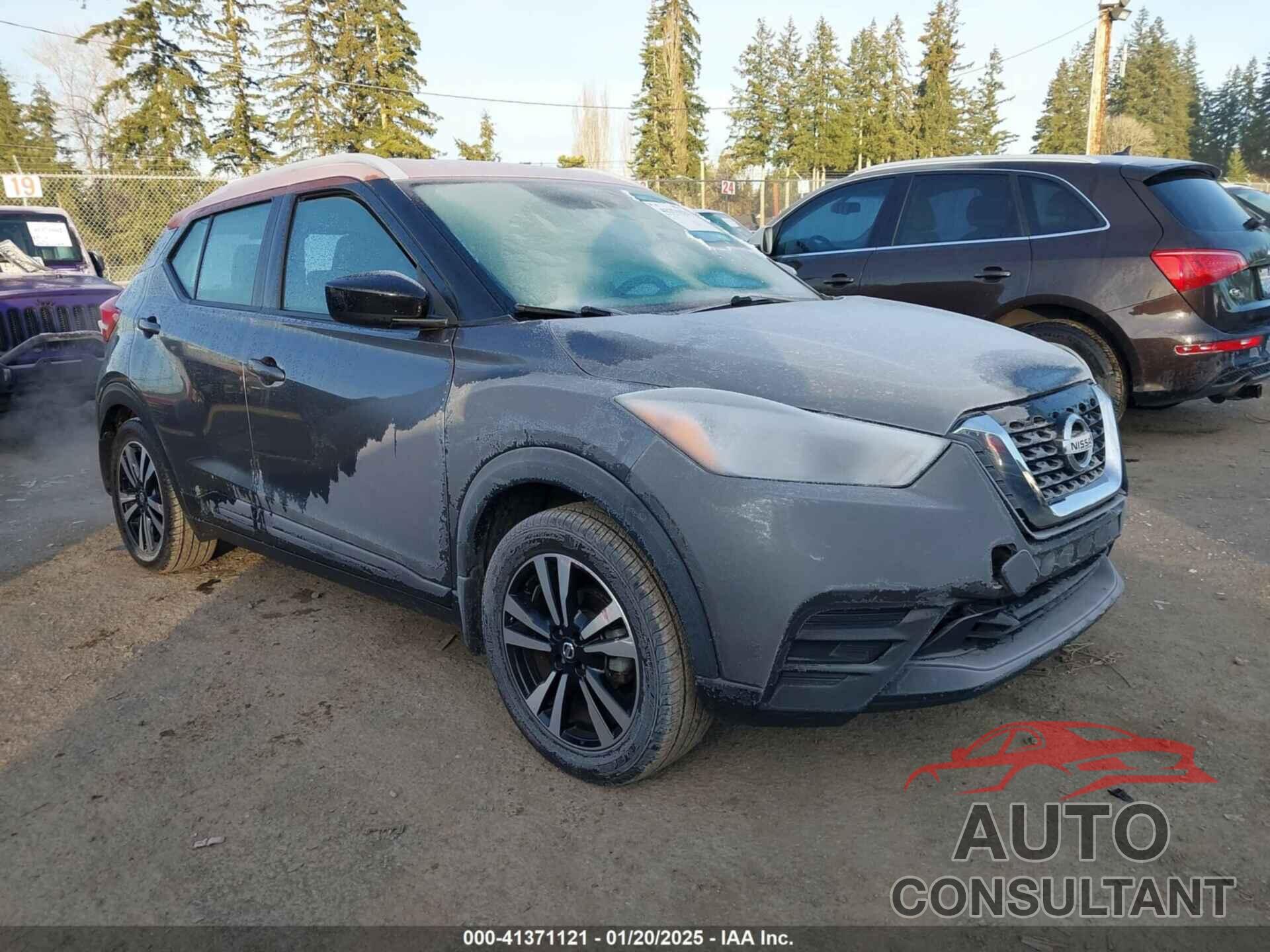 NISSAN KICKS 2018 - 3N1CP5CU8JL544922