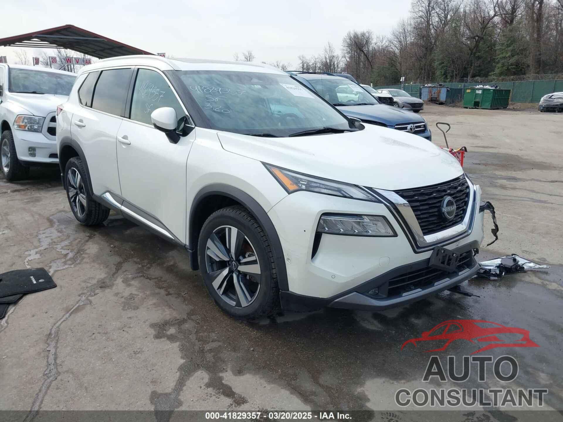 NISSAN ROGUE 2022 - 5N1BT3CB0NC733178