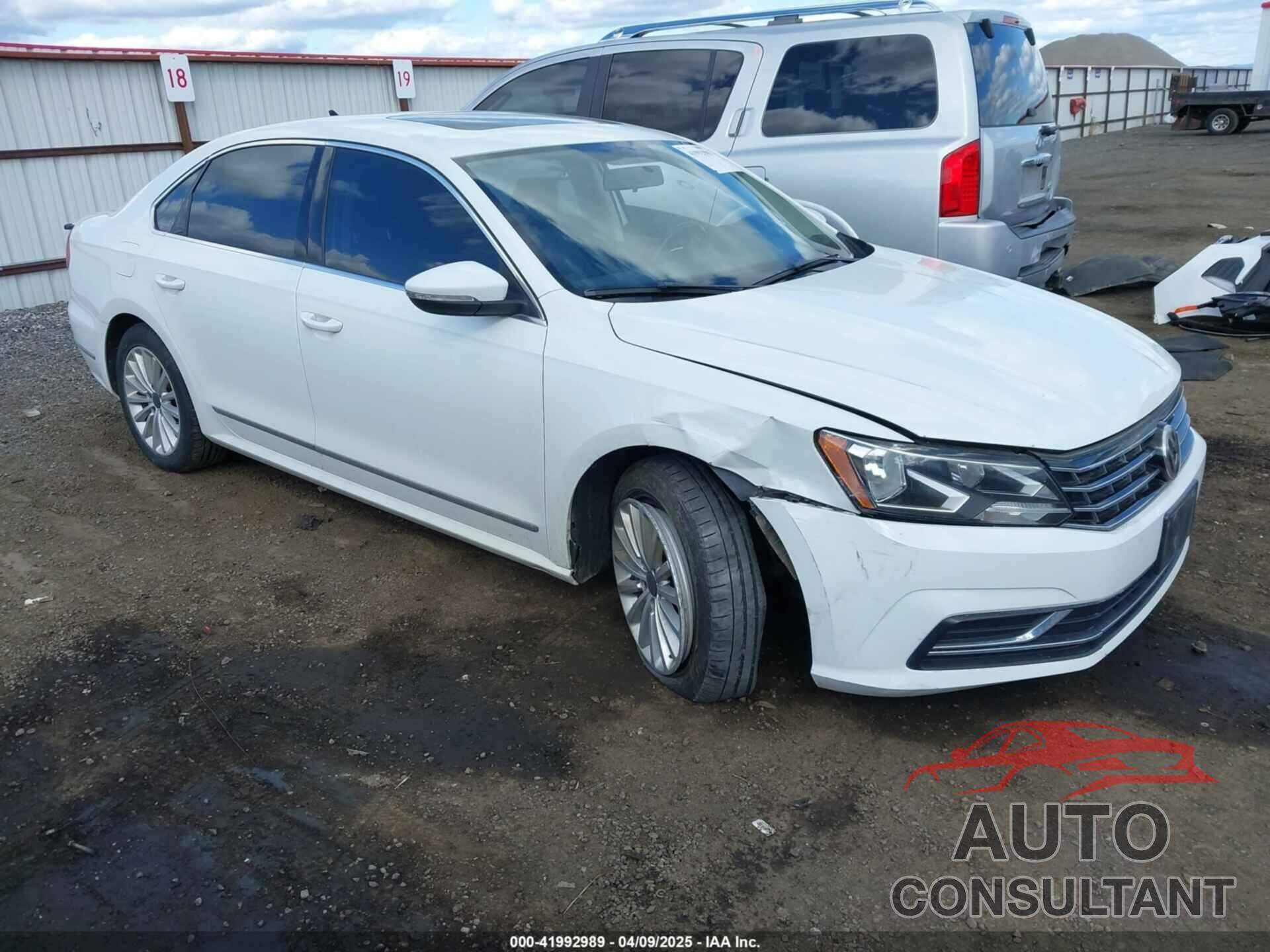 VOLKSWAGEN PASSAT 2016 - 1VWBT7A35GC043921