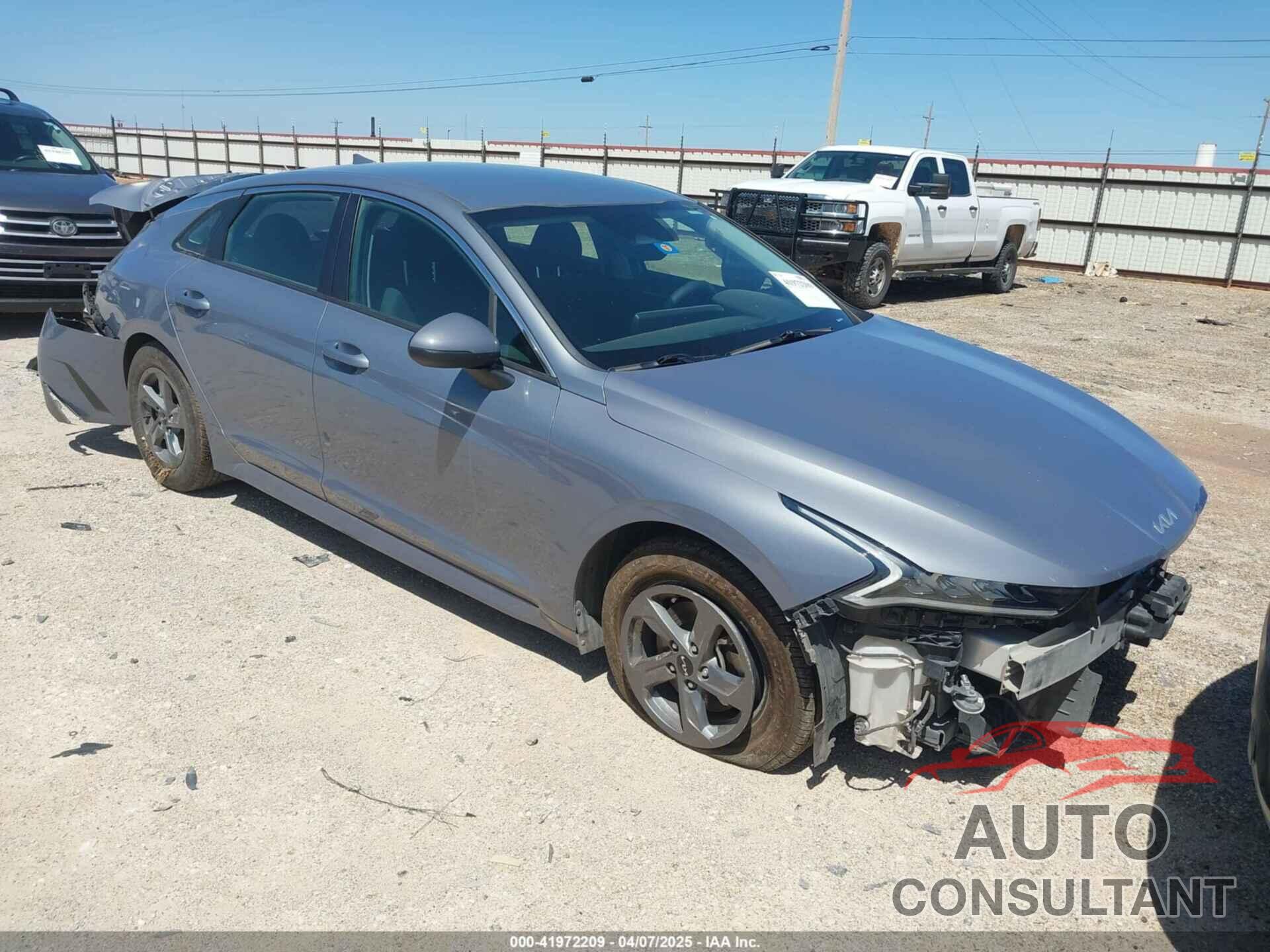 KIA K5 2022 - 5XXG24J24NG154765