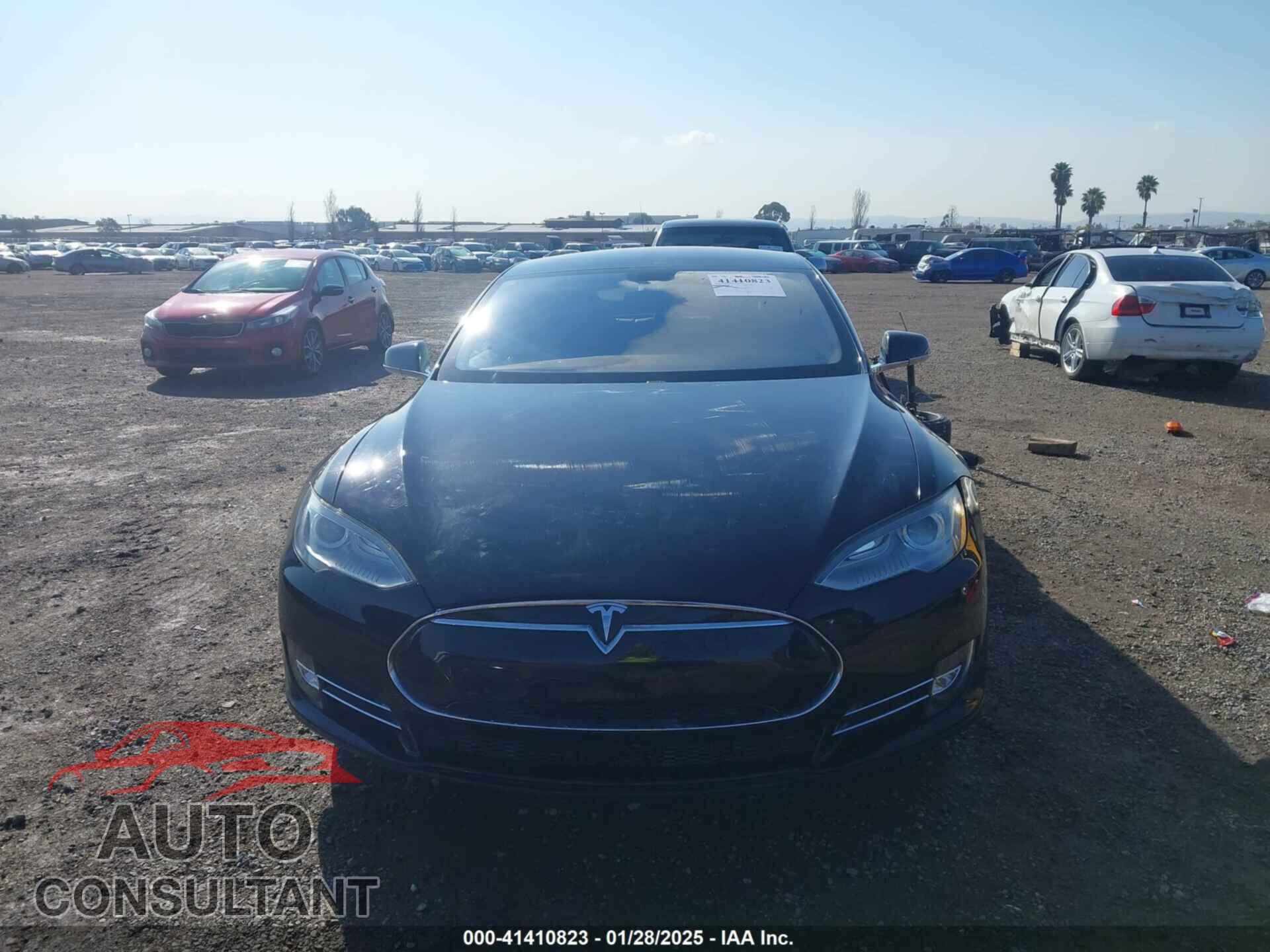 TESLA MODEL S 2013 - 5YJSA1AC9DFP10929