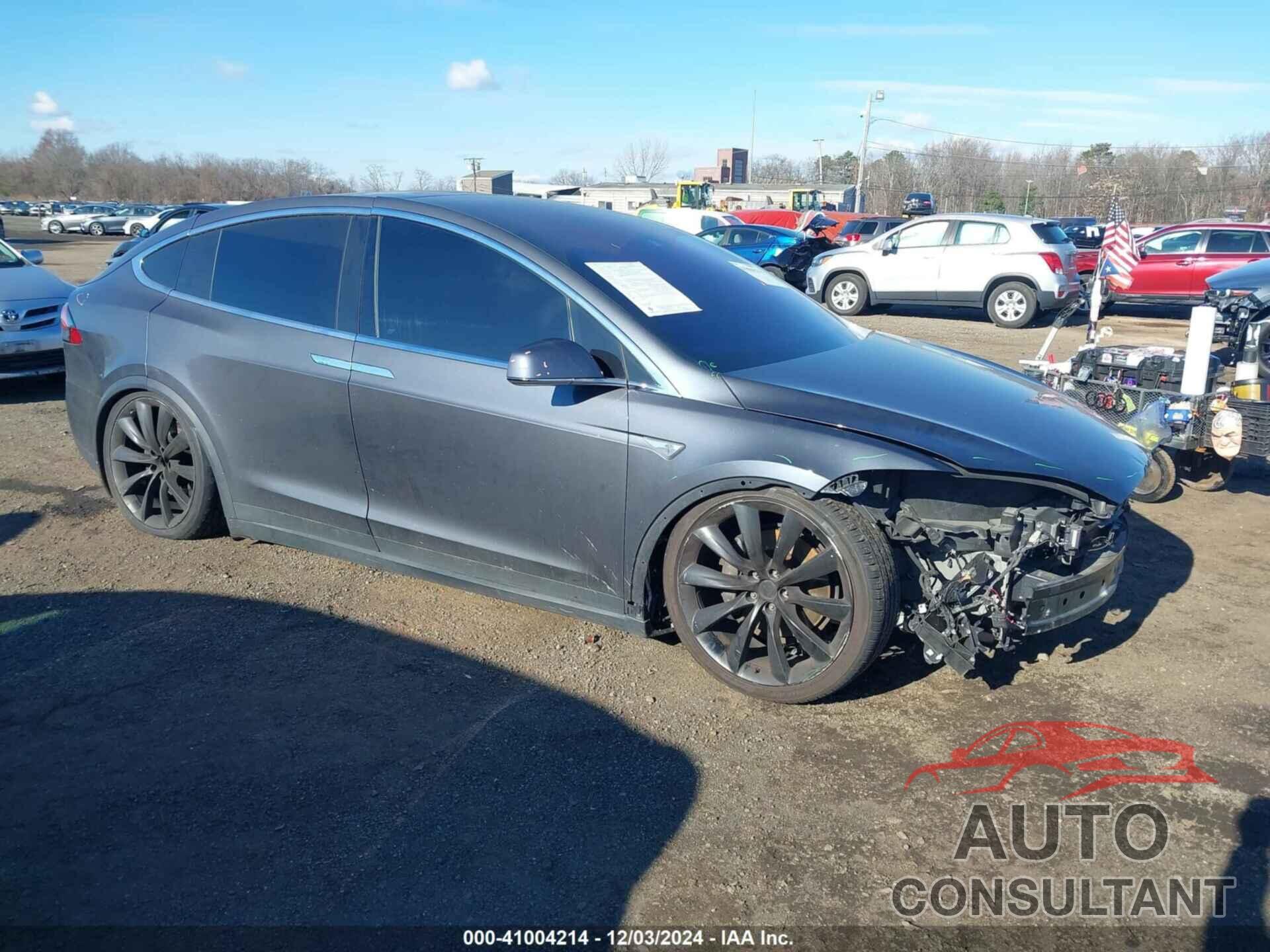 TESLA MODEL X 2016 - 5YJXCAE28GF004461