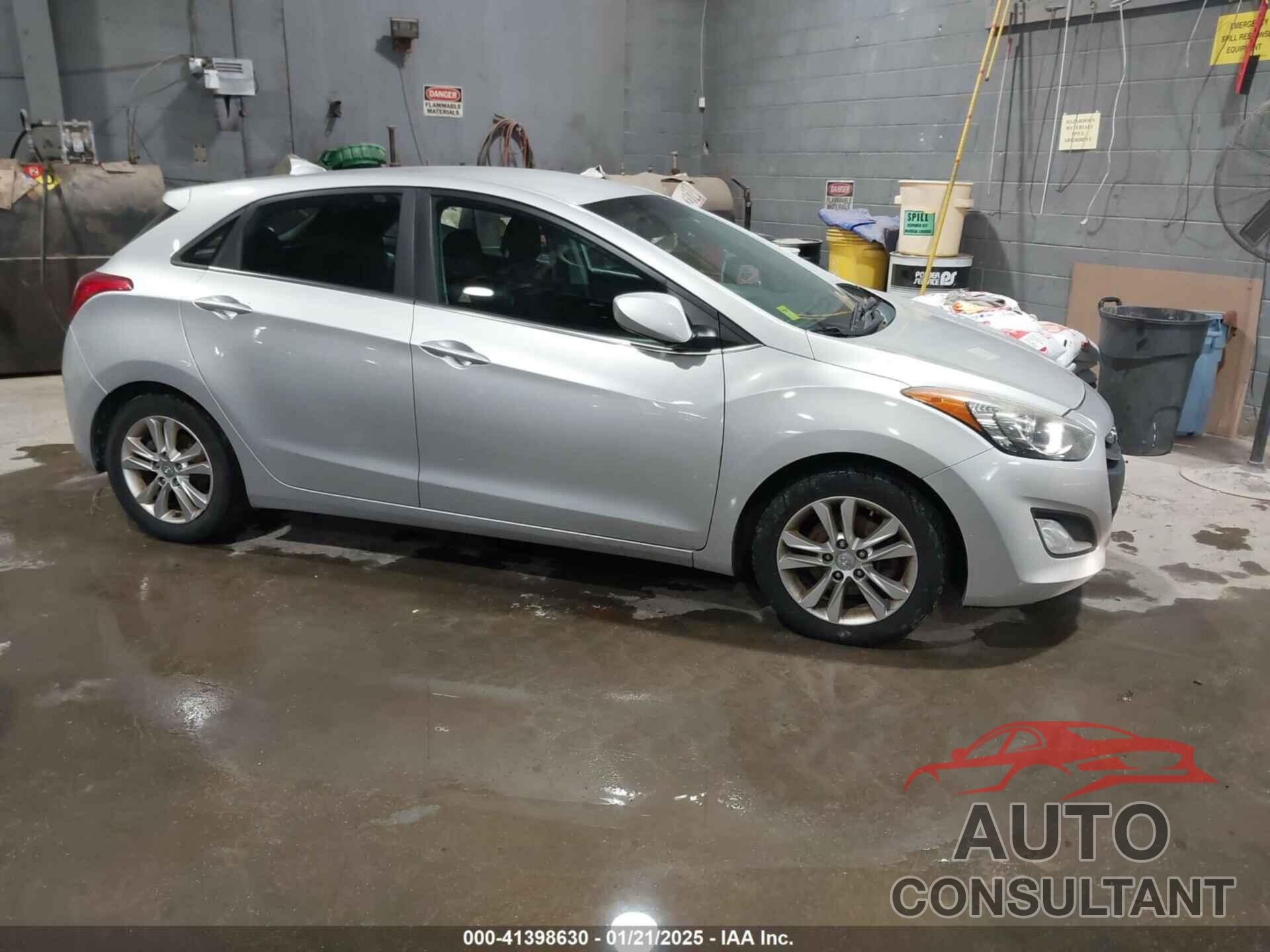 HYUNDAI ELANTRA GT 2013 - KMHD35LE3DU052990