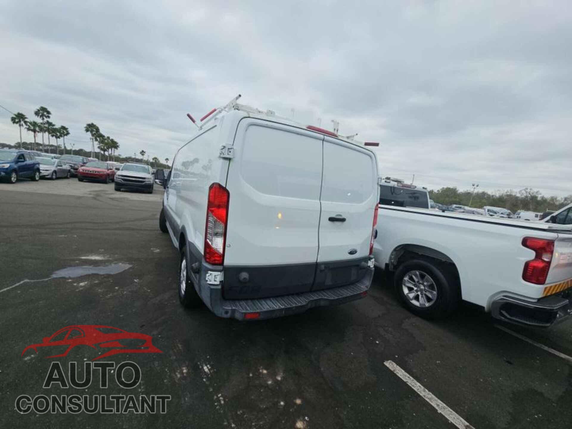 FORD TRANSIT 2017 - 1FTYR2ZM8HKA61378