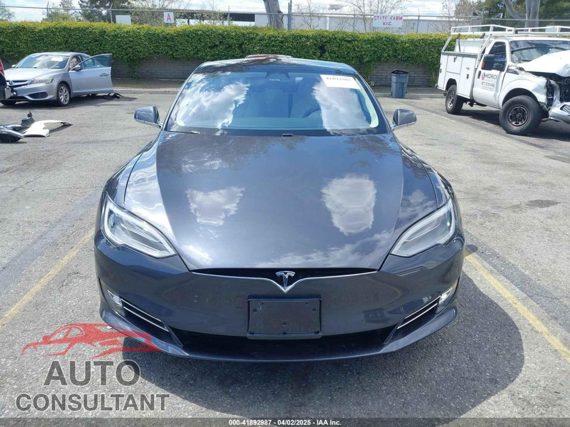 TESLA MODEL S 2018 - 5YJSA1E22JF250185