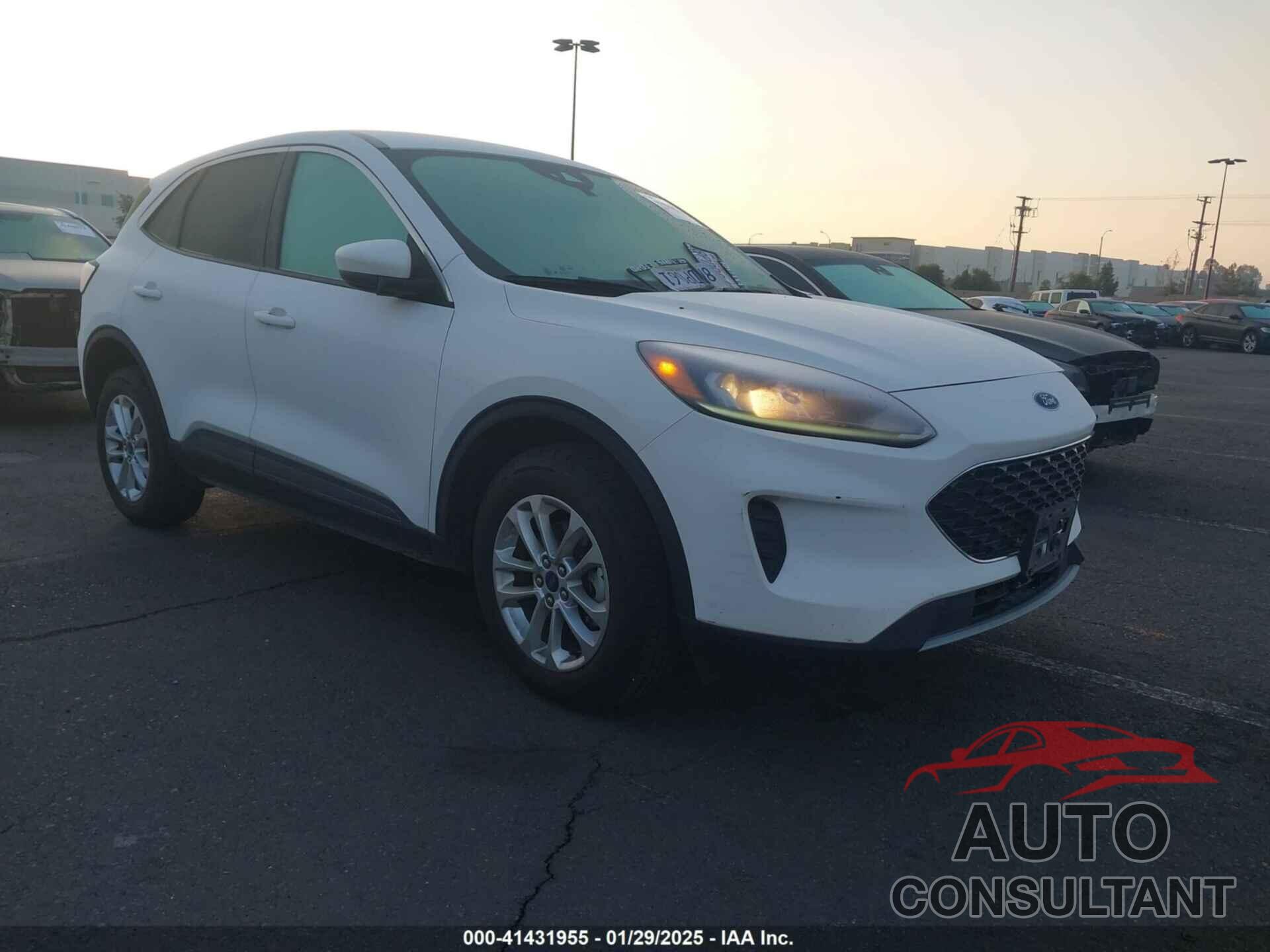 FORD ESCAPE 2020 - 1FMCU0G60LUA35321