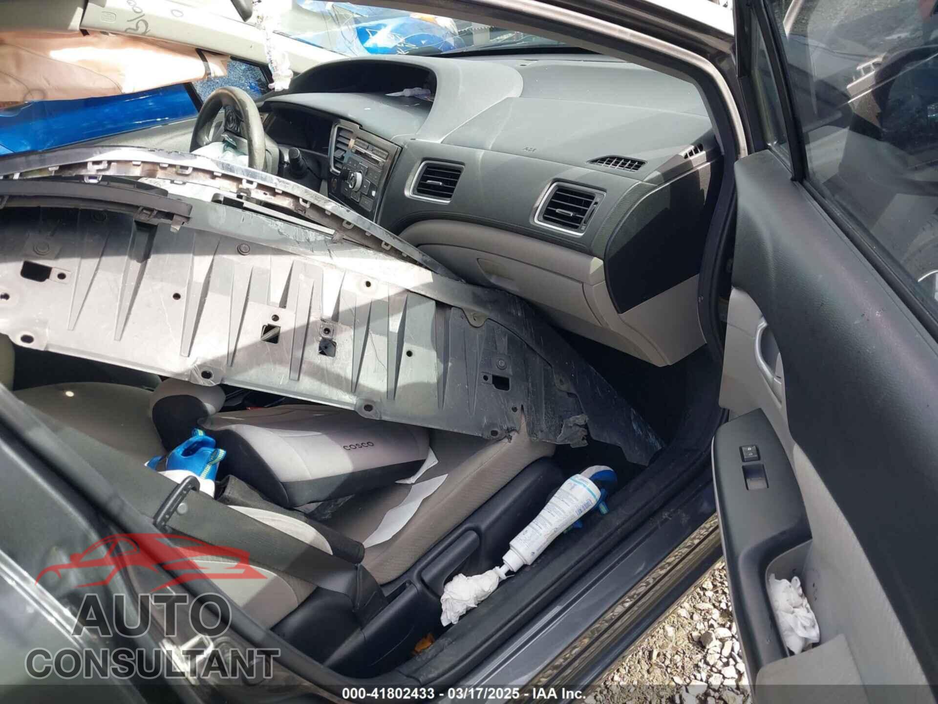 HONDA CIVIC 2013 - 2HGFB2F56DH589531