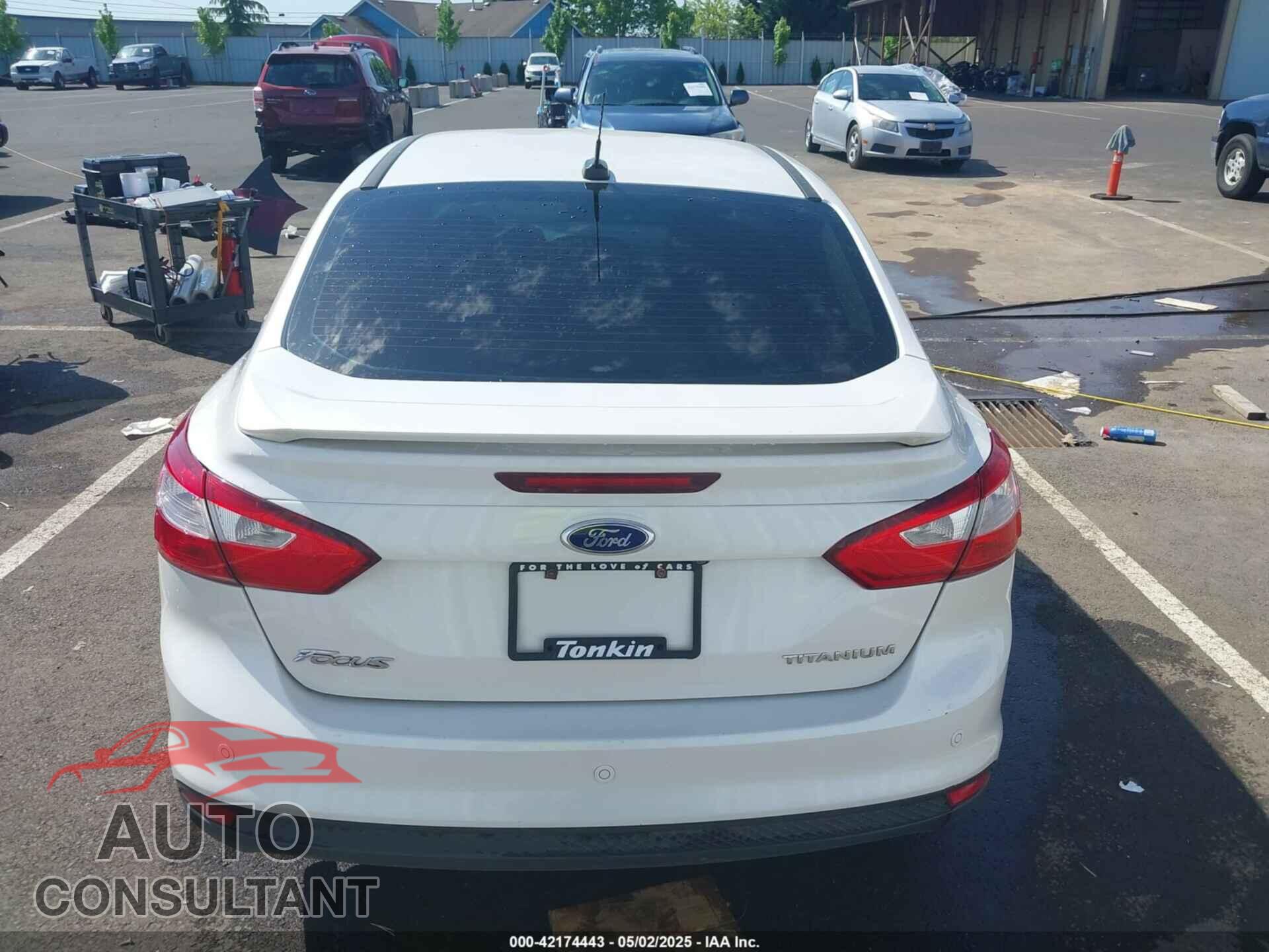 FORD FOCUS 2014 - 1FADP3J2XEL433464
