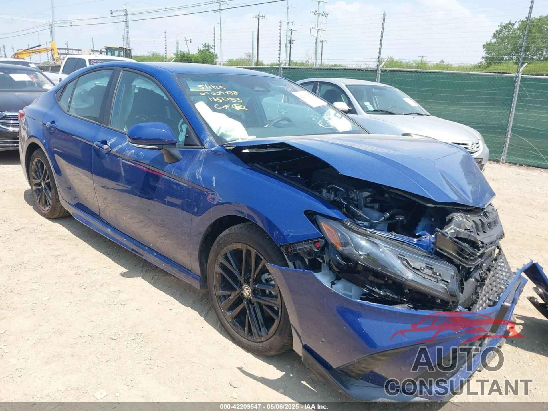 TOYOTA CAMRY 2025 - 4T1DAACK2SU135053