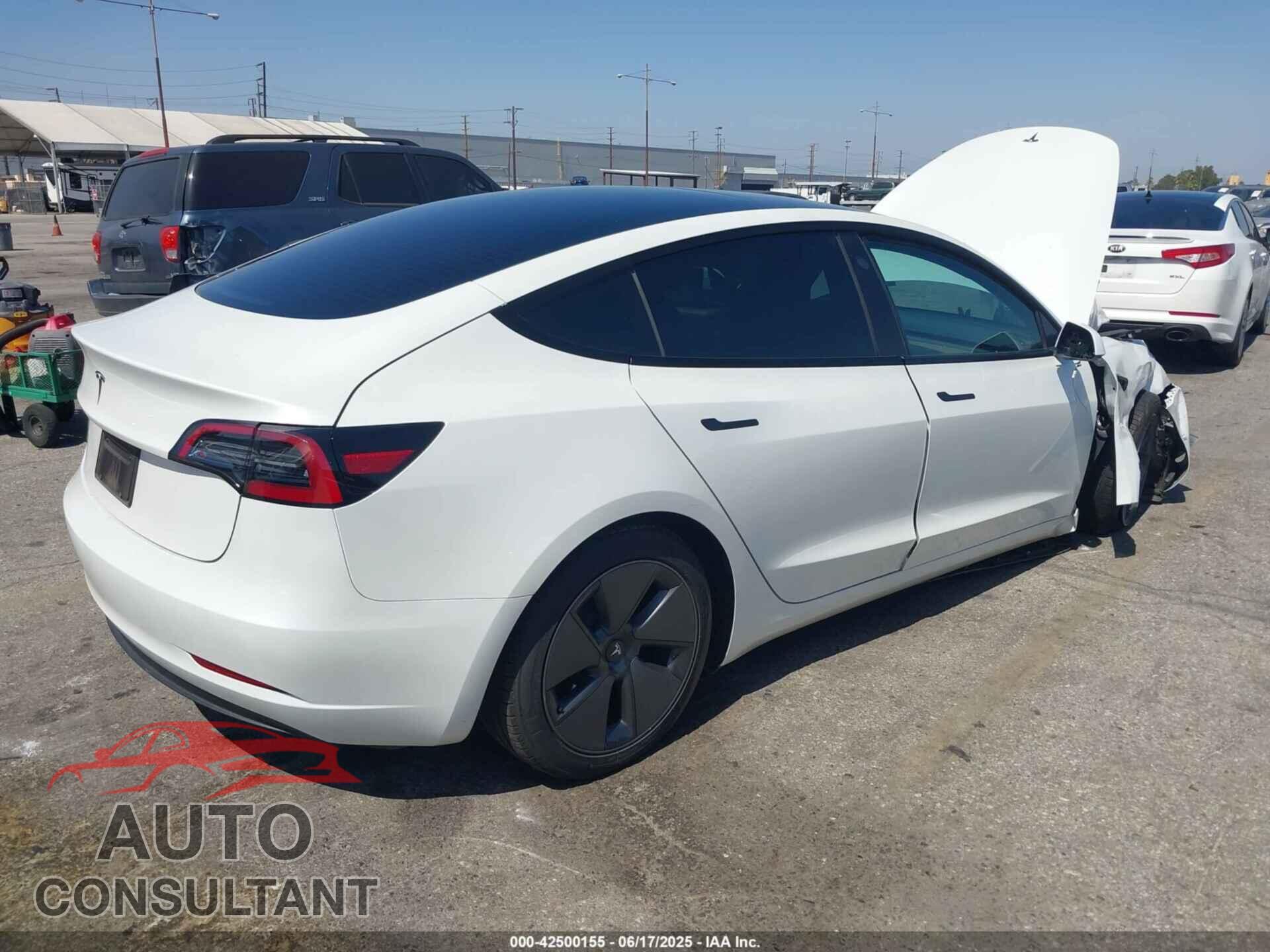 TESLA MODEL 3 2023 - 5YJ3E1EA0PF621448