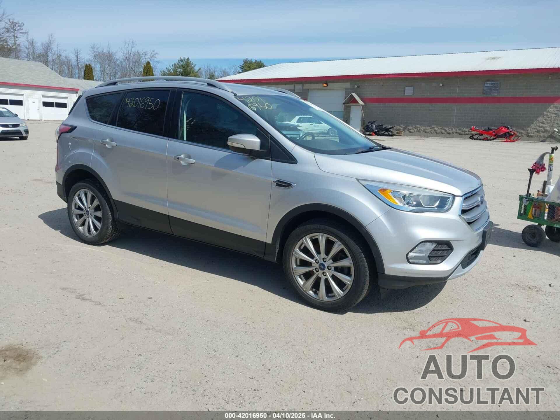 FORD ESCAPE 2017 - 1FMCU9JD3HUE03686