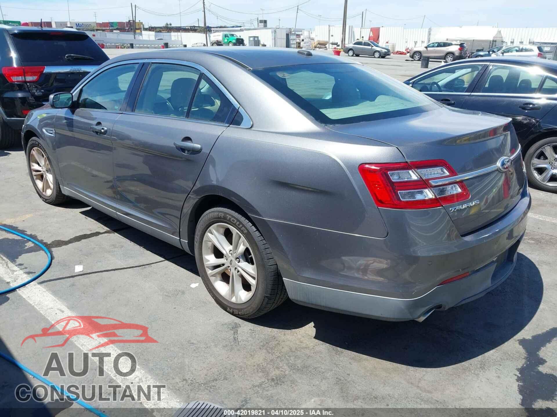 FORD TAURUS 2013 - 1FAHP2E82DG175331