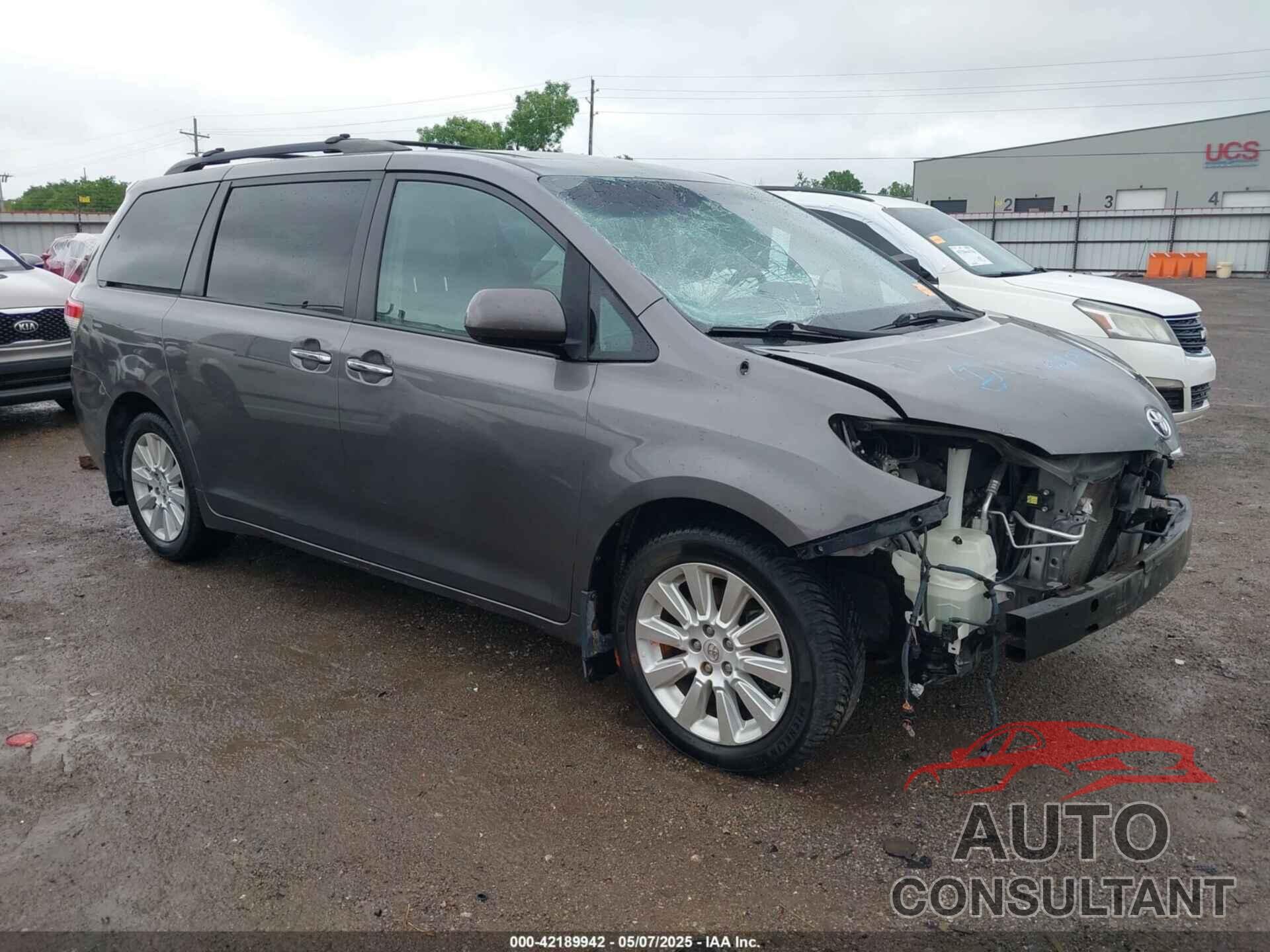 TOYOTA SIENNA 2014 - 5TDDK3DC2ES083680