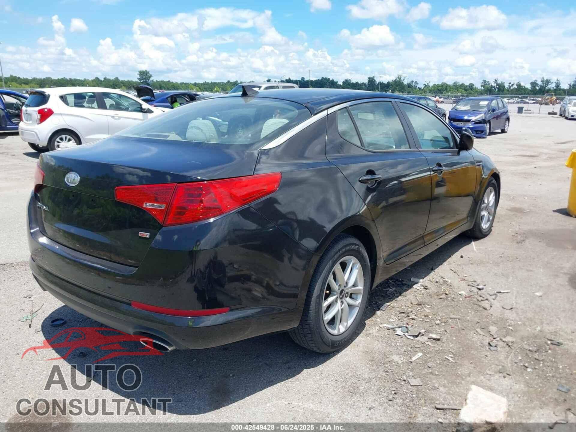 KIA OPTIMA 2011 - KNAGM4A76B5154804