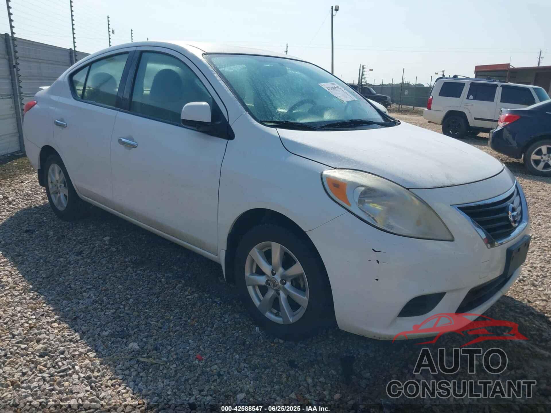 NISSAN VERSA 2014 - 3N1CN7AP7EL862132