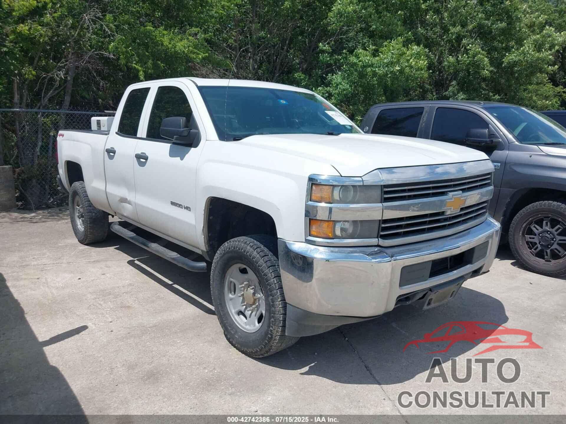 CHEVROLET SILVERADO 2500HD 2015 - 1GC2KUEG2FZ544827