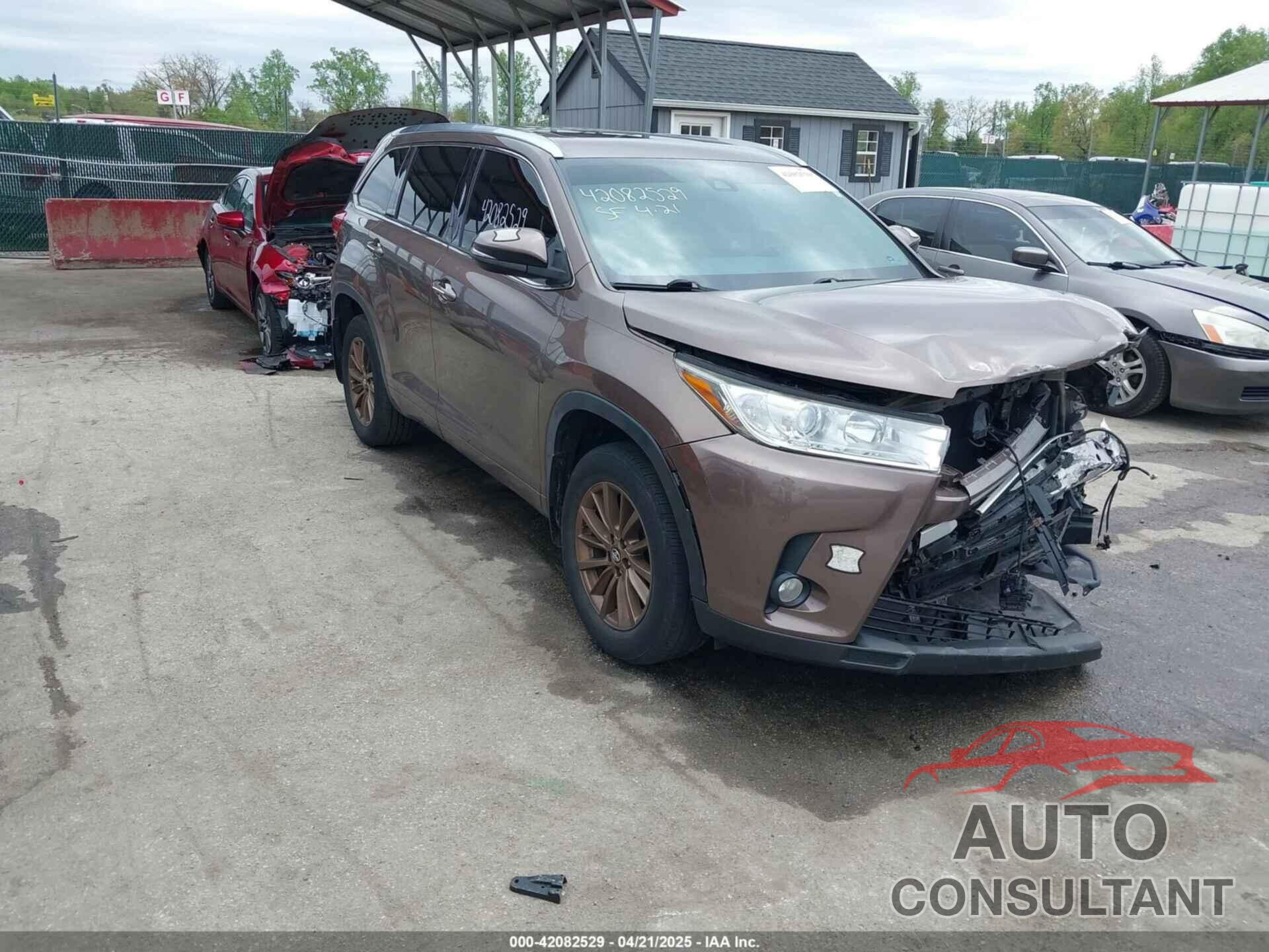 TOYOTA HIGHLANDER 2018 - 5TDJZRFHXJS495530