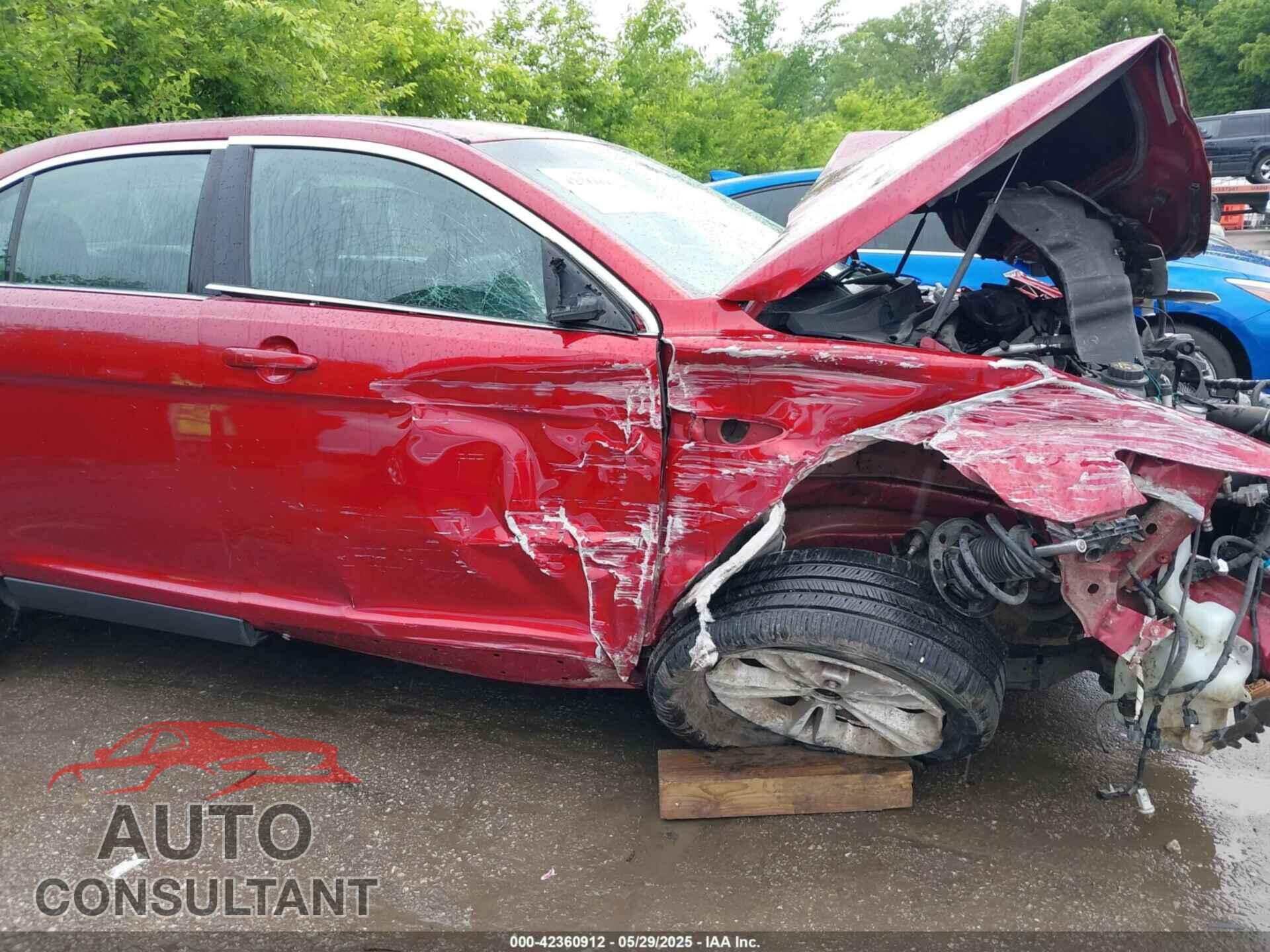 FORD TAURUS 2015 - 1FAHP2E86FG207488