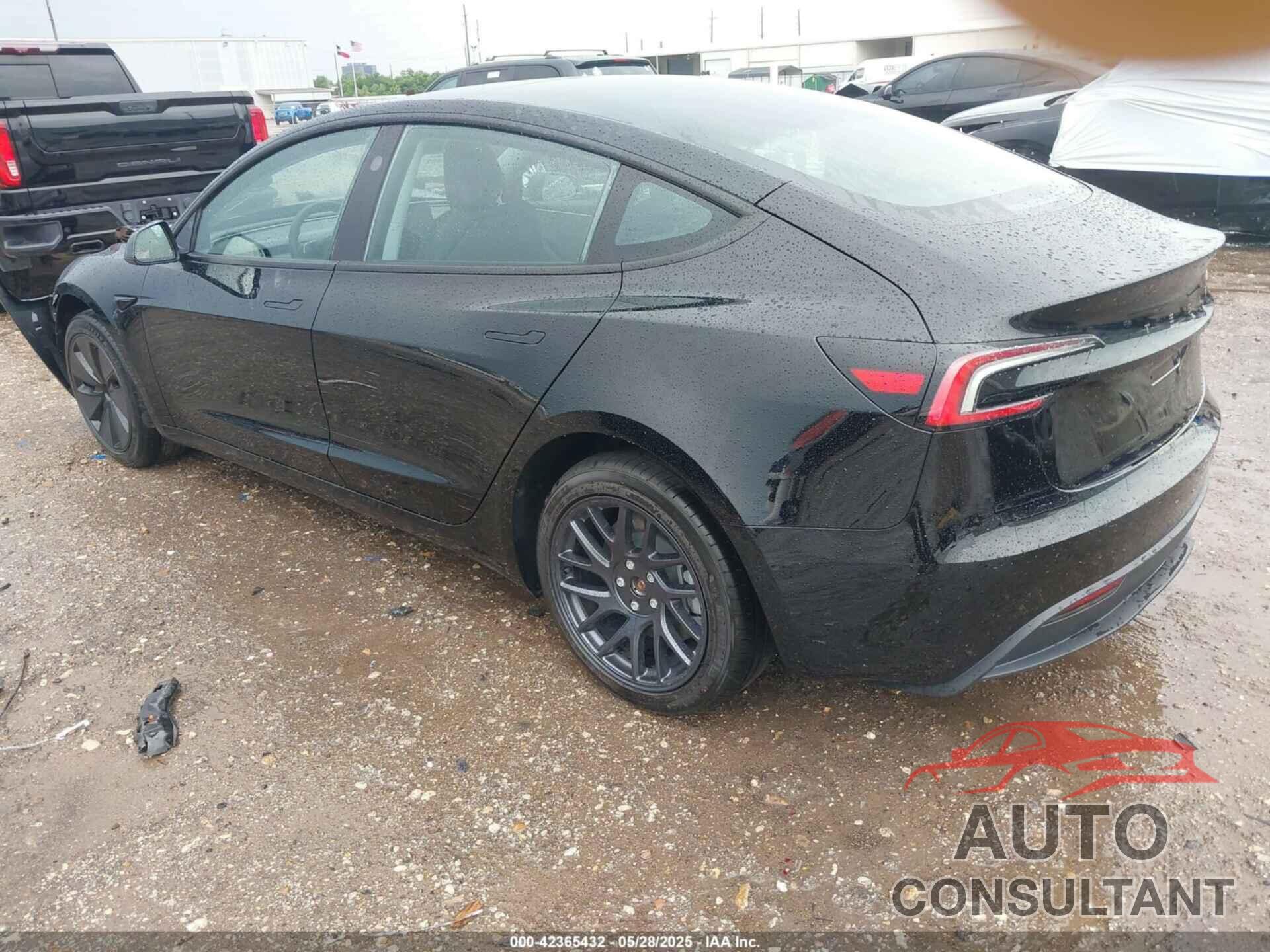 TESLA MODEL 3 2025 - 5YJ3E1EA3SF972055