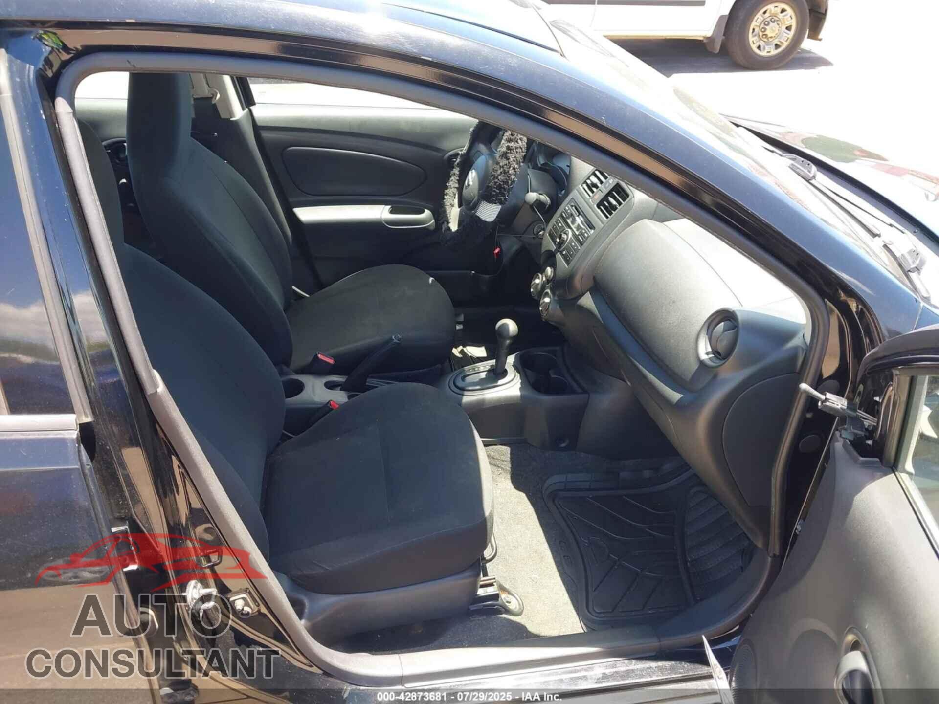 NISSAN VERSA 2012 - 3N1CN7AP1CL856436