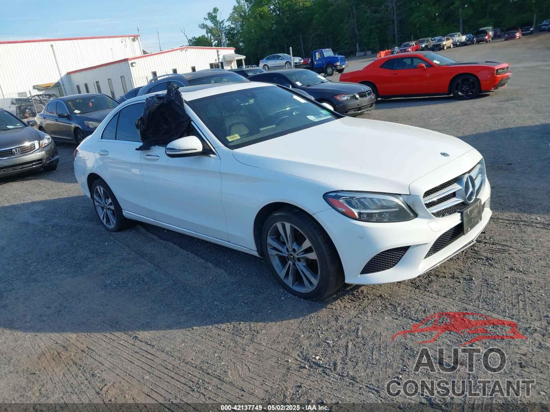 MERCEDES-BENZ C 300 2019 - 55SWF8EB9KU296768