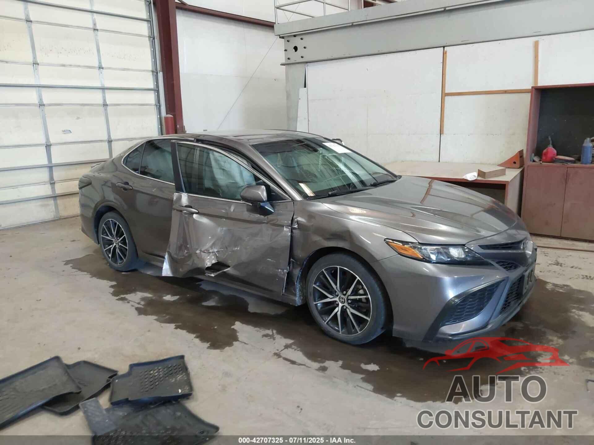 TOYOTA CAMRY 2021 - 4T1G11BK1MU040291