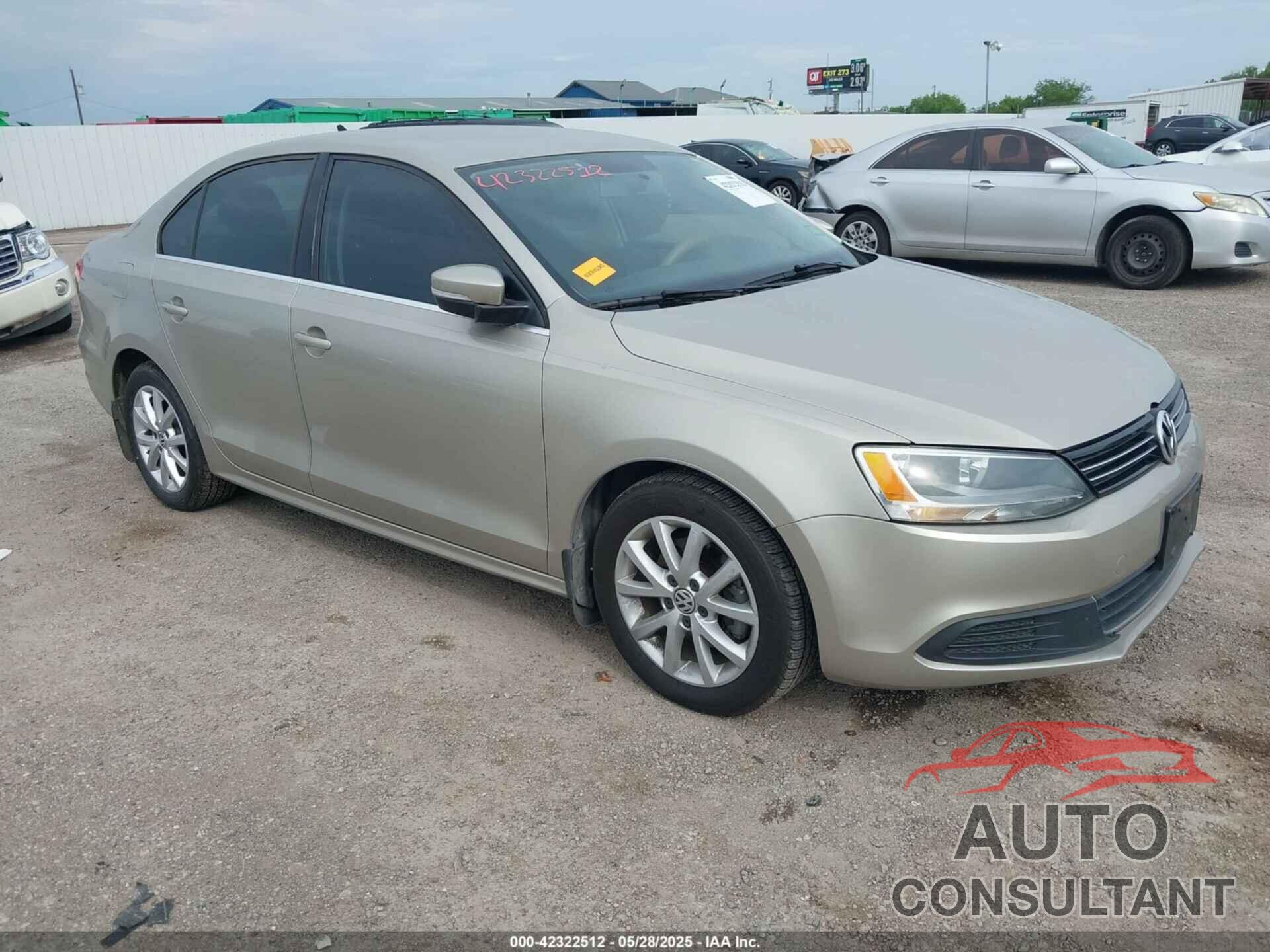 VOLKSWAGEN JETTA 2013 - 3VWDX7AJ2DM296040