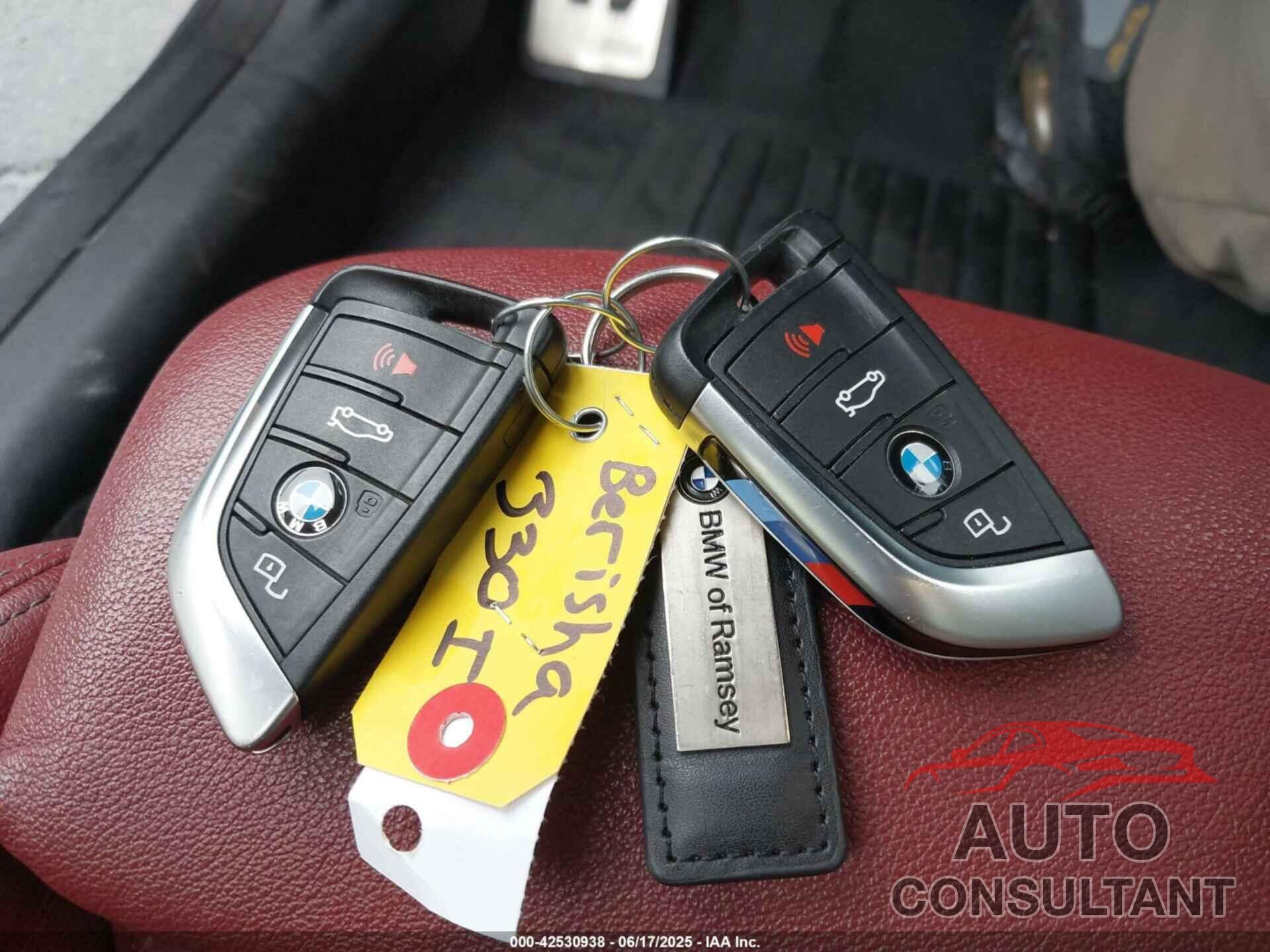BMW 330I 2022 - WBA5R7C05NFM16689
