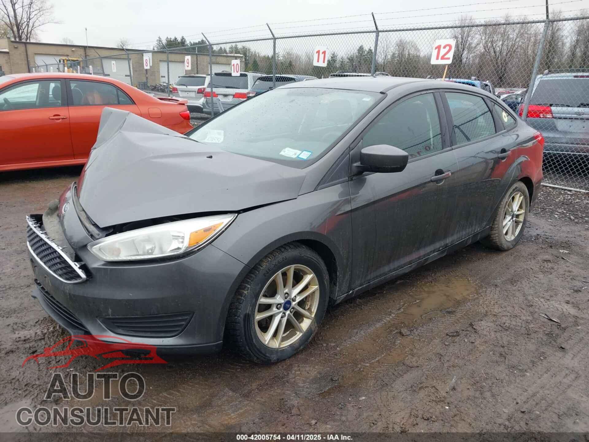 FORD FOCUS 2018 - 1FADP3F23JL298265