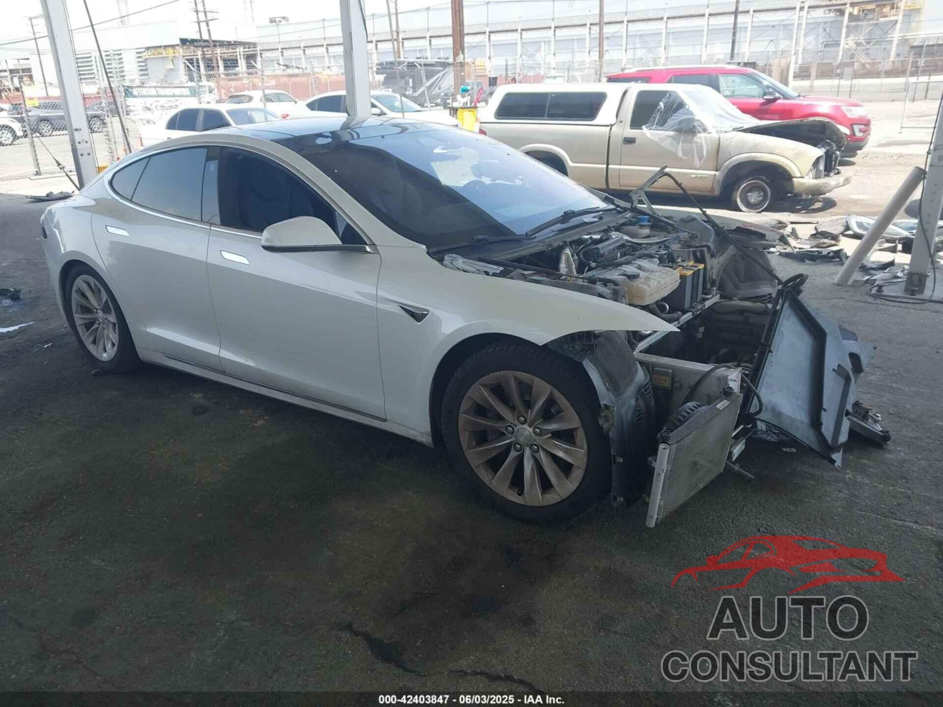 TESLA MODEL S 2018 - 5YJSA1E23JF292171