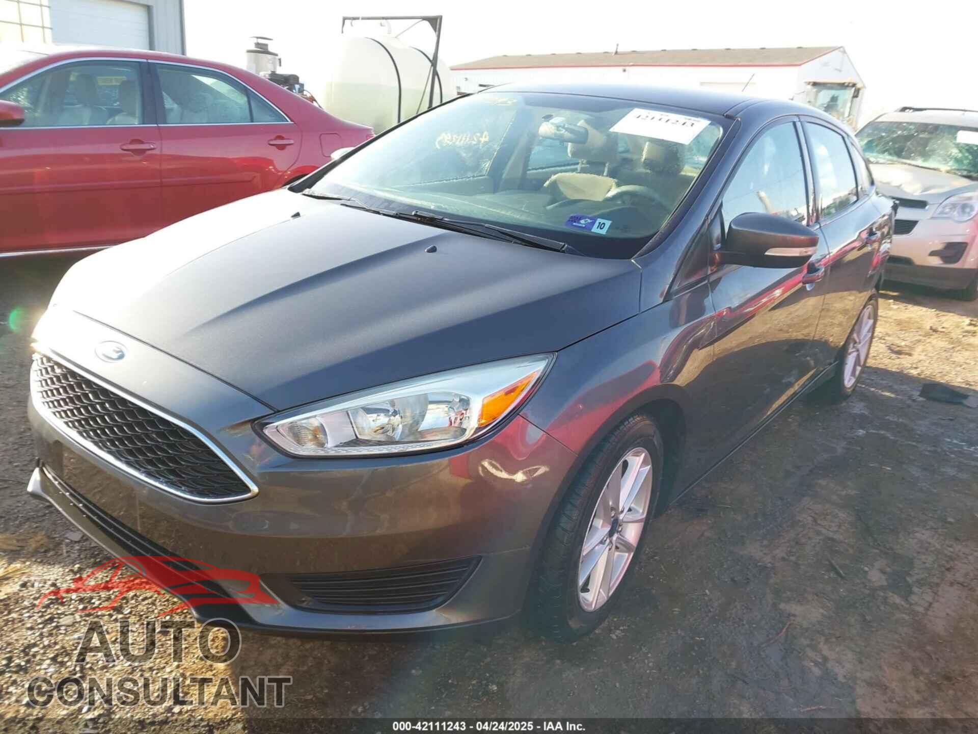 FORD FOCUS 2015 - 1FADP3F25FL229844