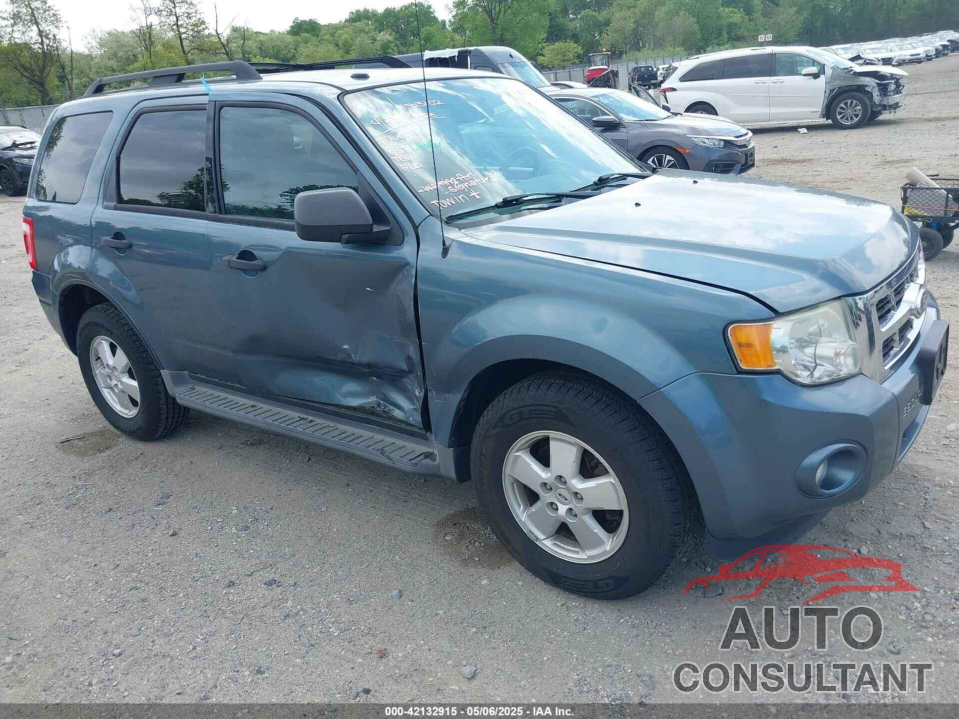 FORD ESCAPE 2011 - 1FMCU9DG7BKB08566