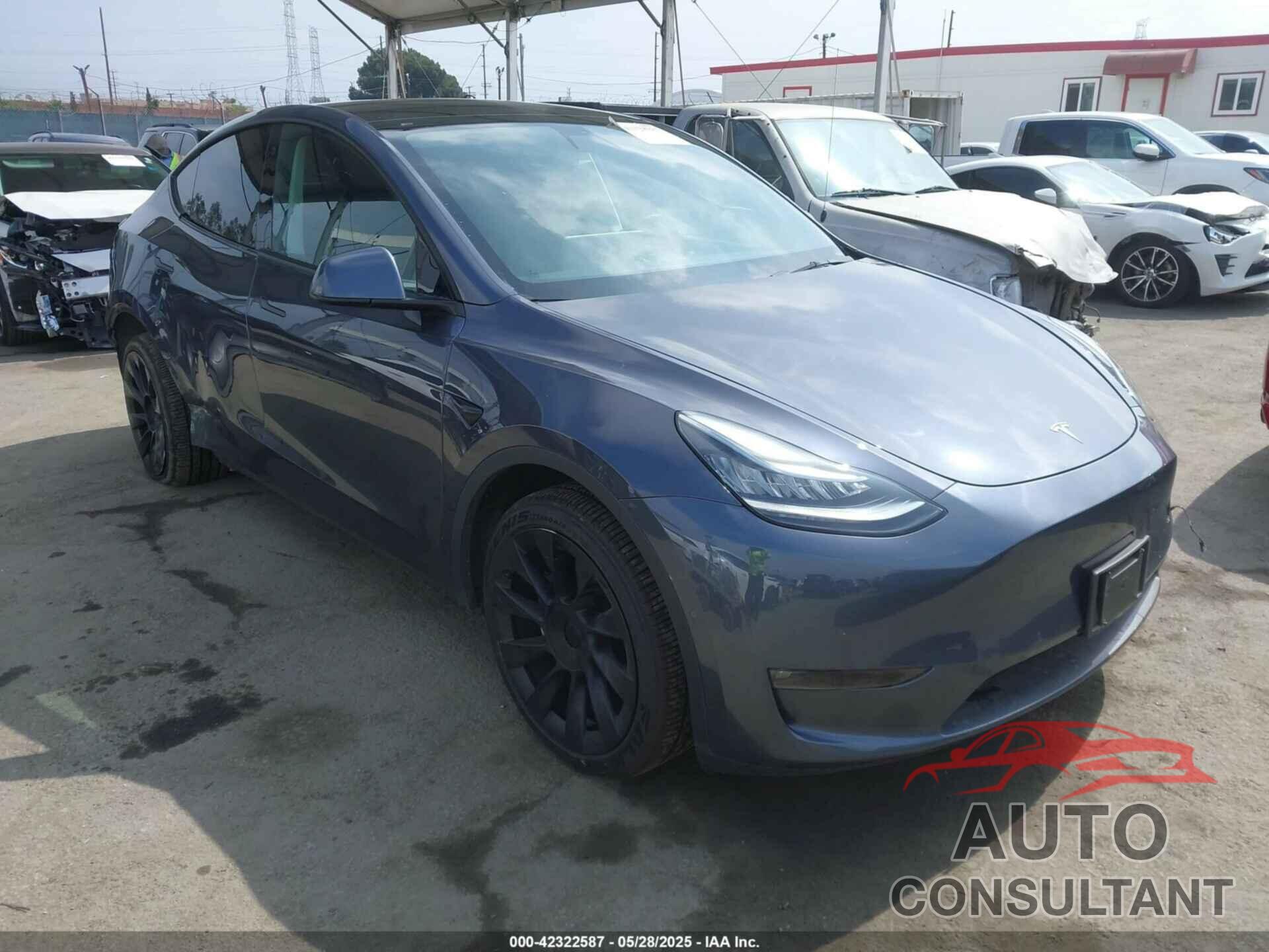TESLA MODEL Y 2022 - 7SAYGDEE6NF364994