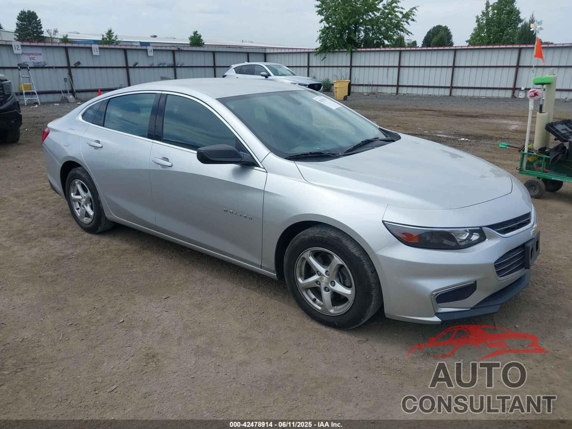 CHEVROLET MALIBU 2018 - 1G1ZB5ST6JF188908