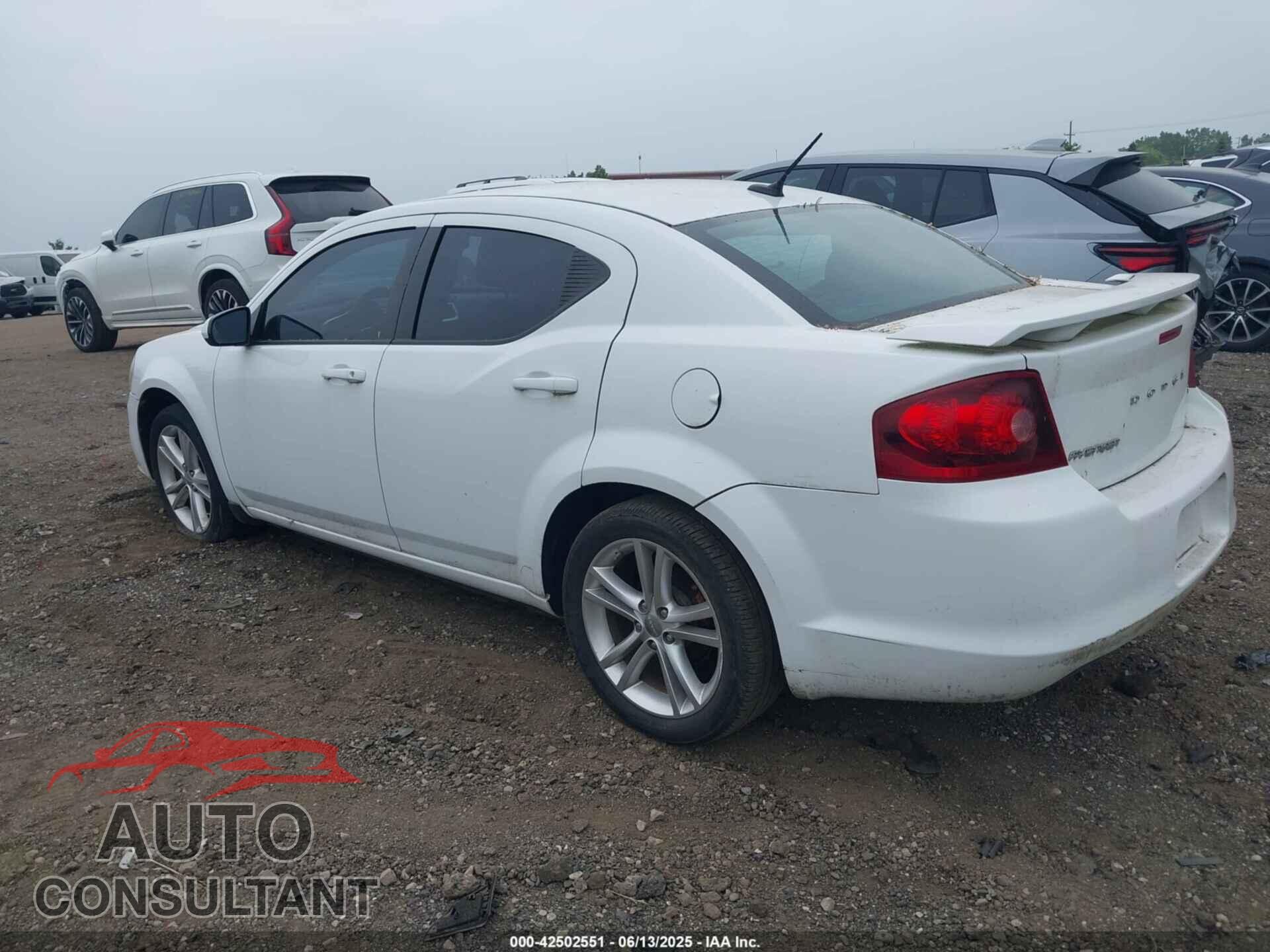 DODGE AVENGER 2013 - 1C3CDZCB2DN581680