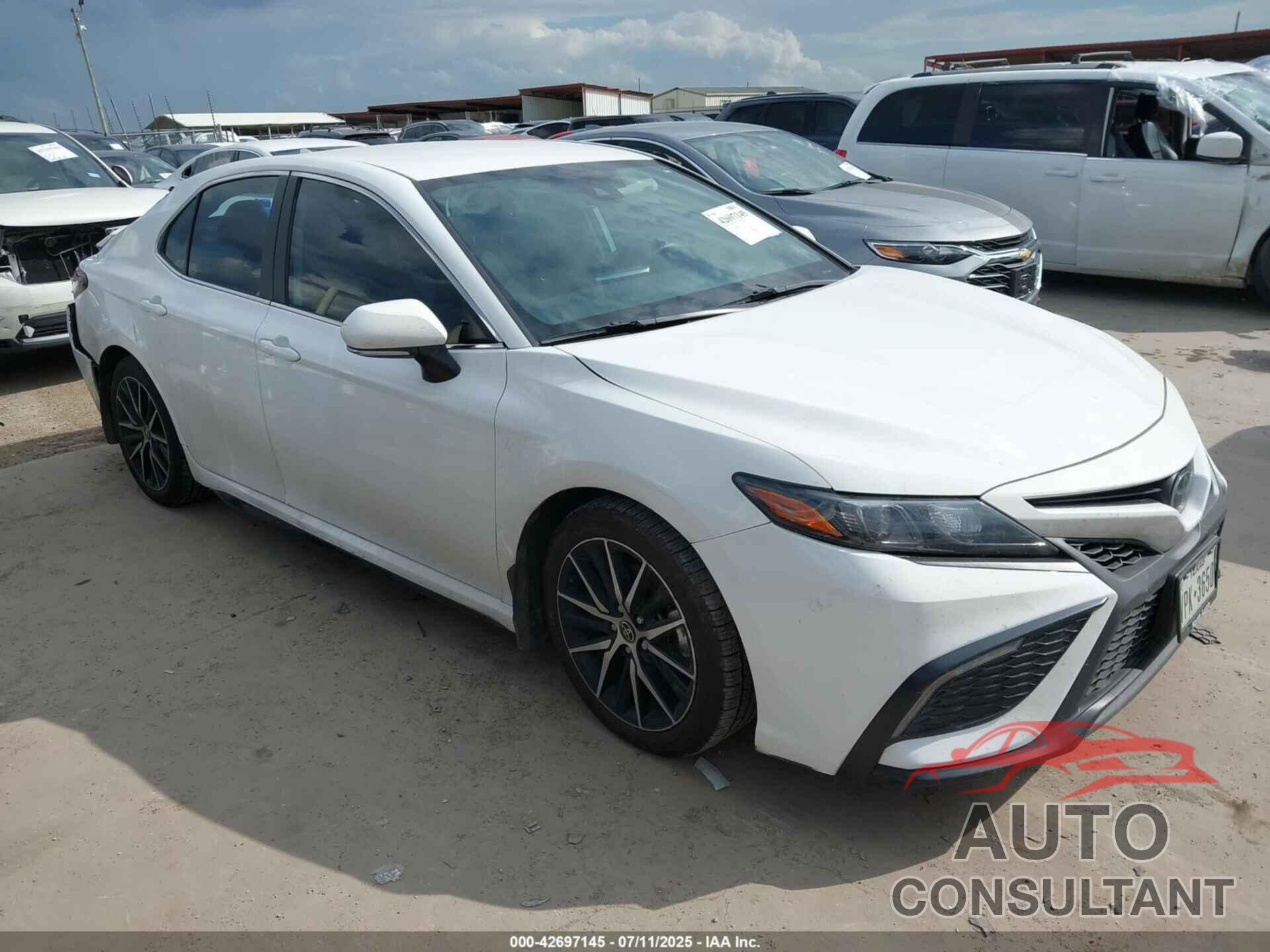TOYOTA CAMRY 2024 - 4T1G11AK0RU886601