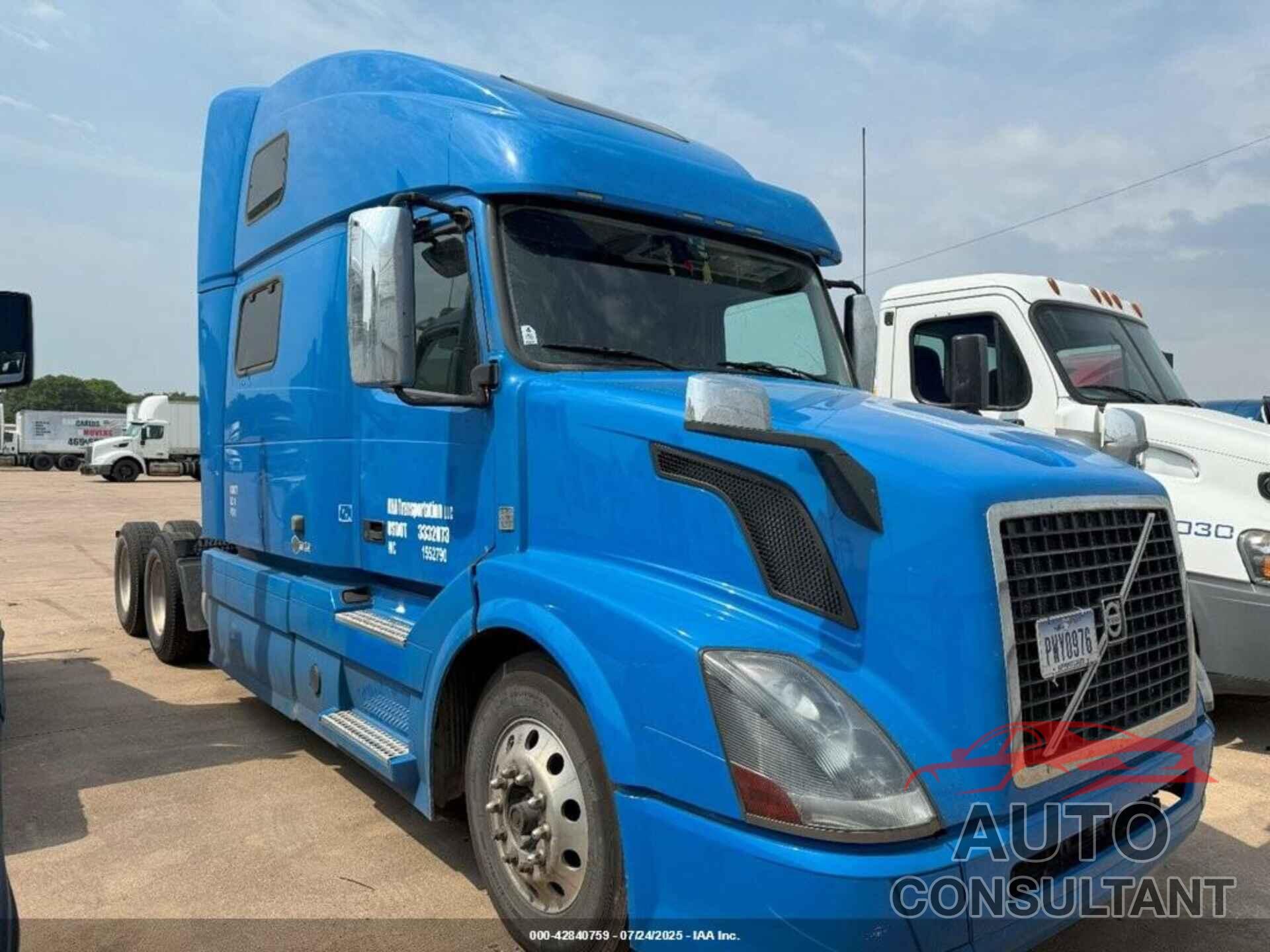 VOLVO VNL 2018 - 4V4NC9EH6JN886849