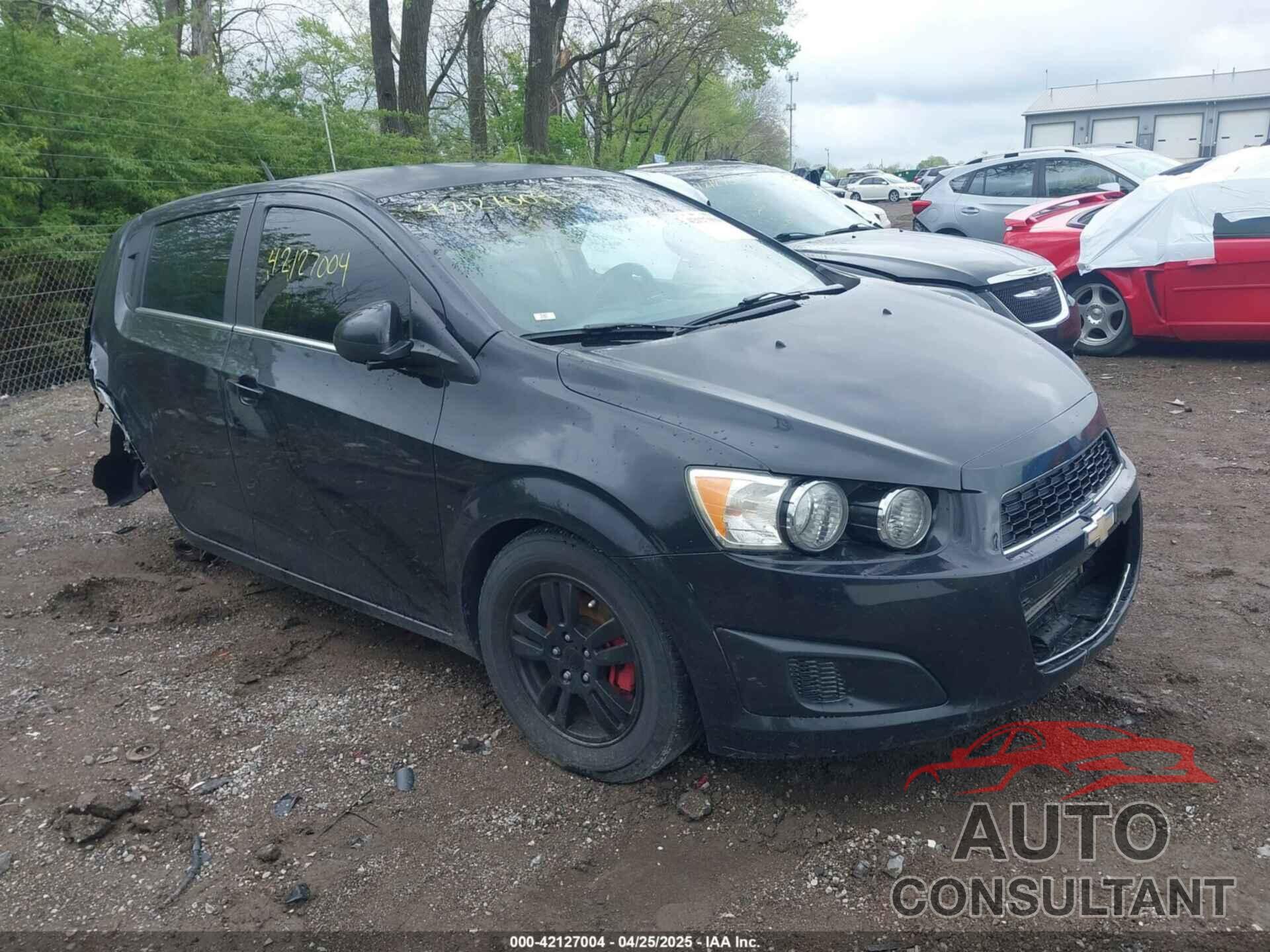 CHEVROLET SONIC 2013 - 1G1JD6SB2D4228275