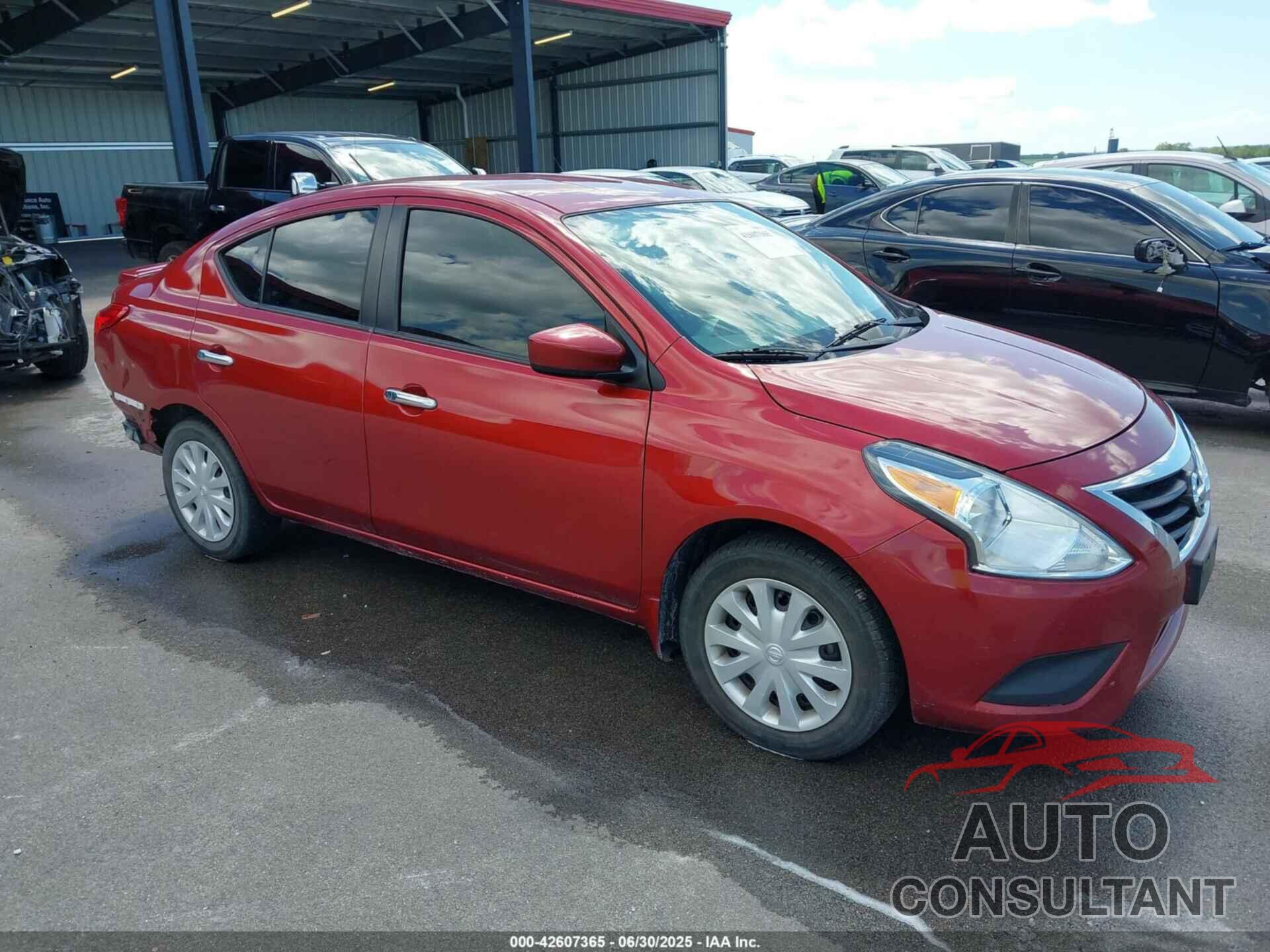 NISSAN VERSA 2019 - 3N1CN7AP6KL816741