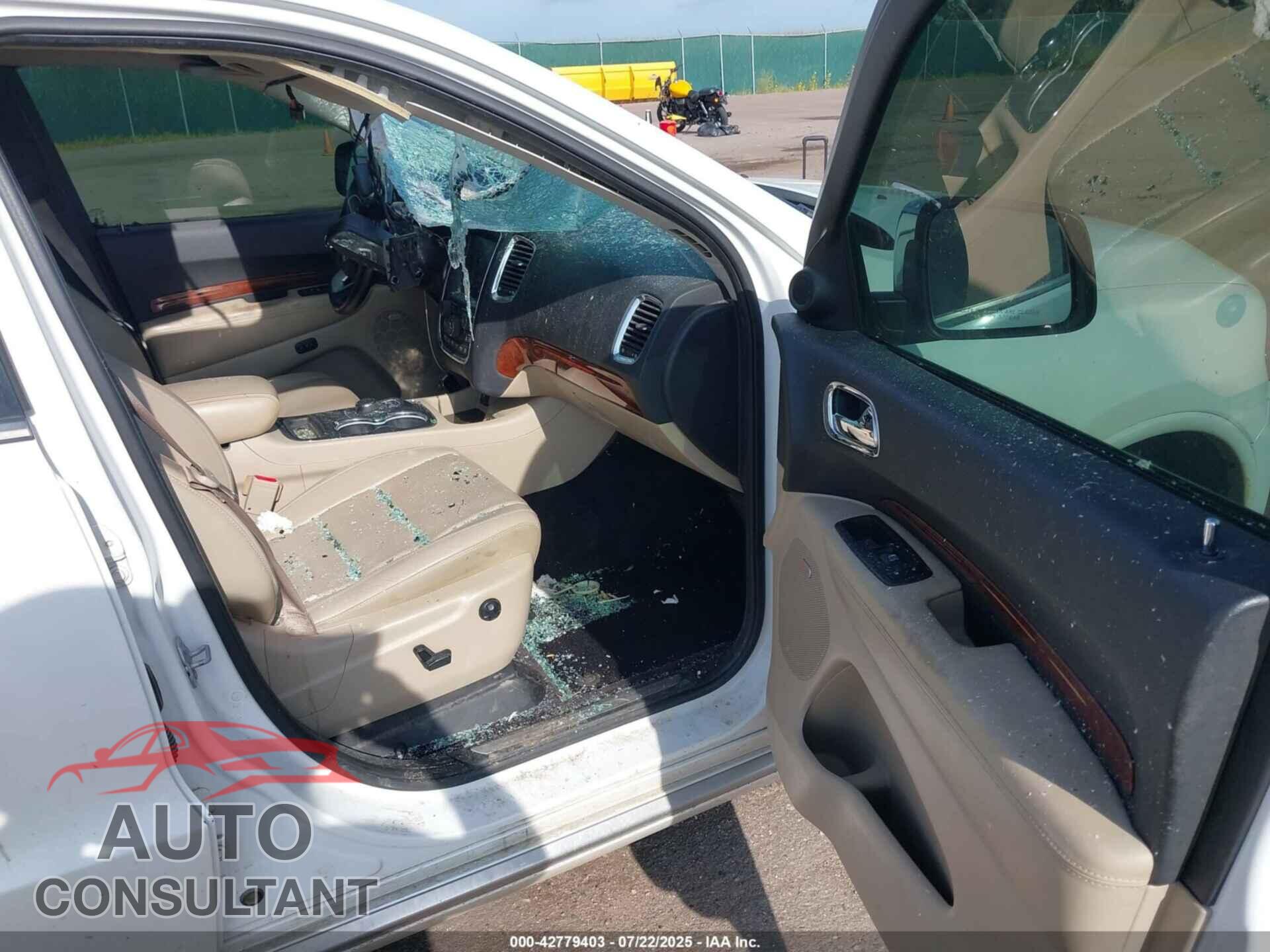 DODGE DURANGO 2017 - 1C4RDJEGXHC840031