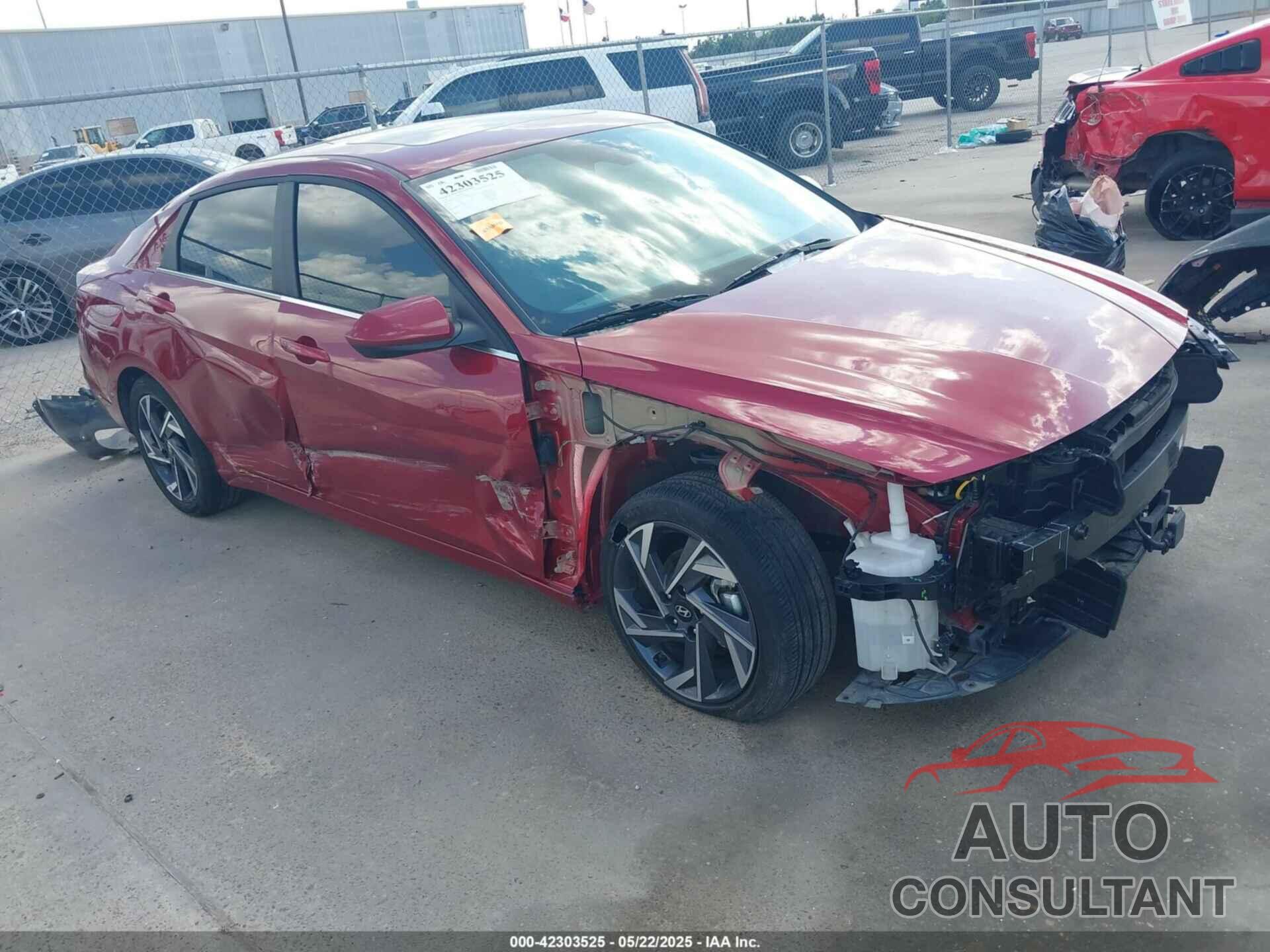HYUNDAI ELANTRA 2024 - KMHLS4DG1RU824855