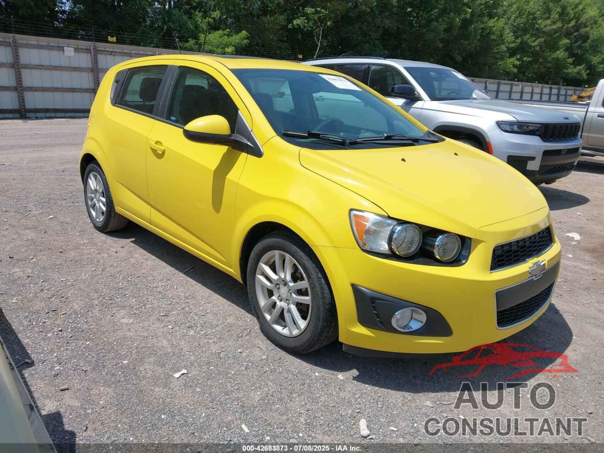 CHEVROLET SONIC 2016 - 1G1JC6SH1G4117454