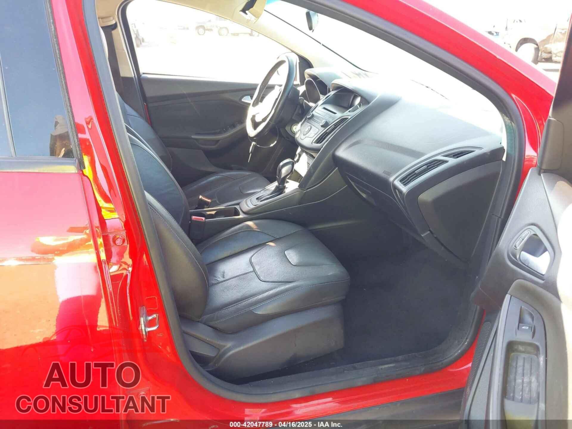 FORD FOCUS 2016 - 1FADP3F2XGL256037