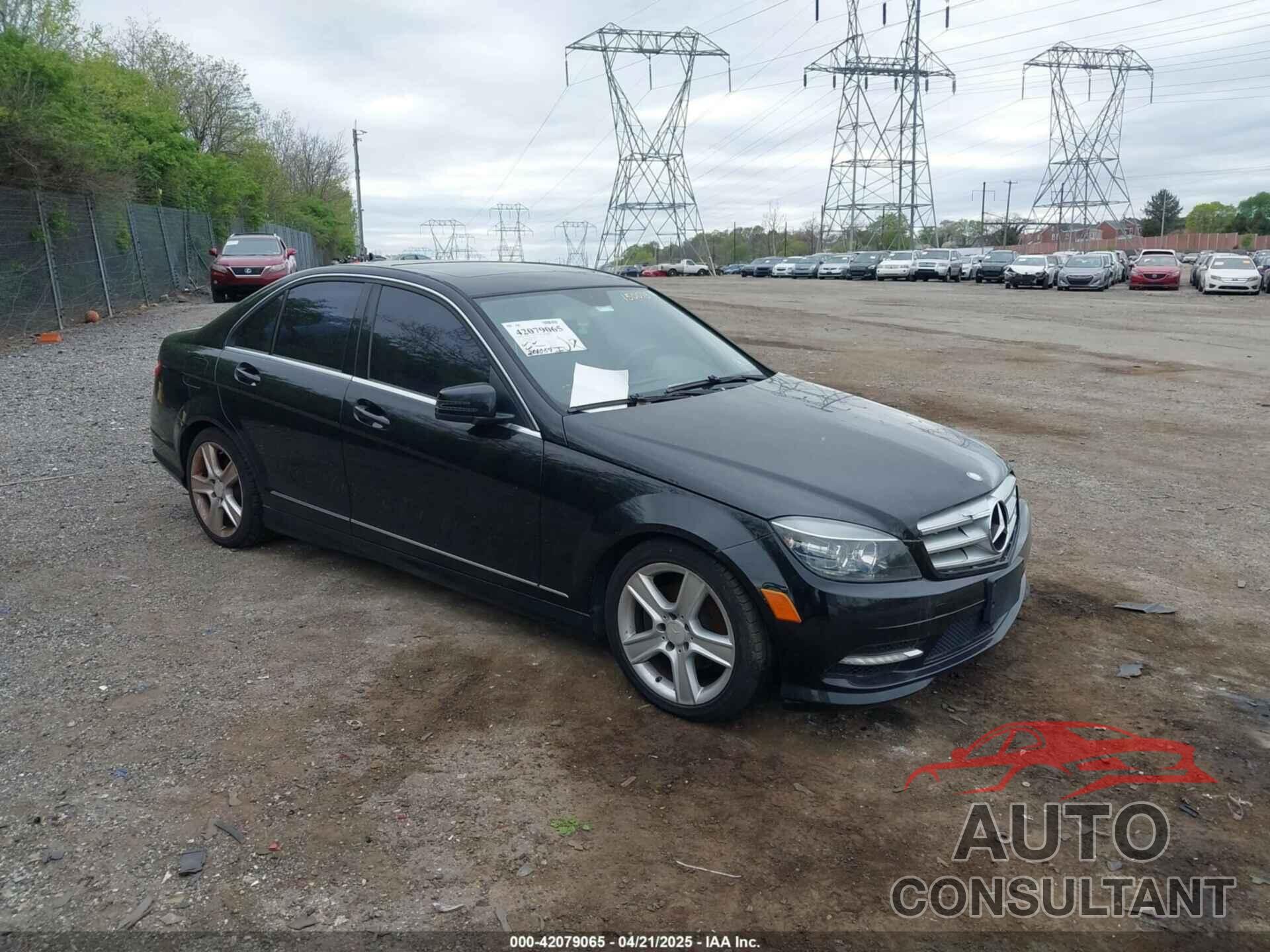 MERCEDES-BENZ C 300 2011 - WDDGF8BB2BR150013