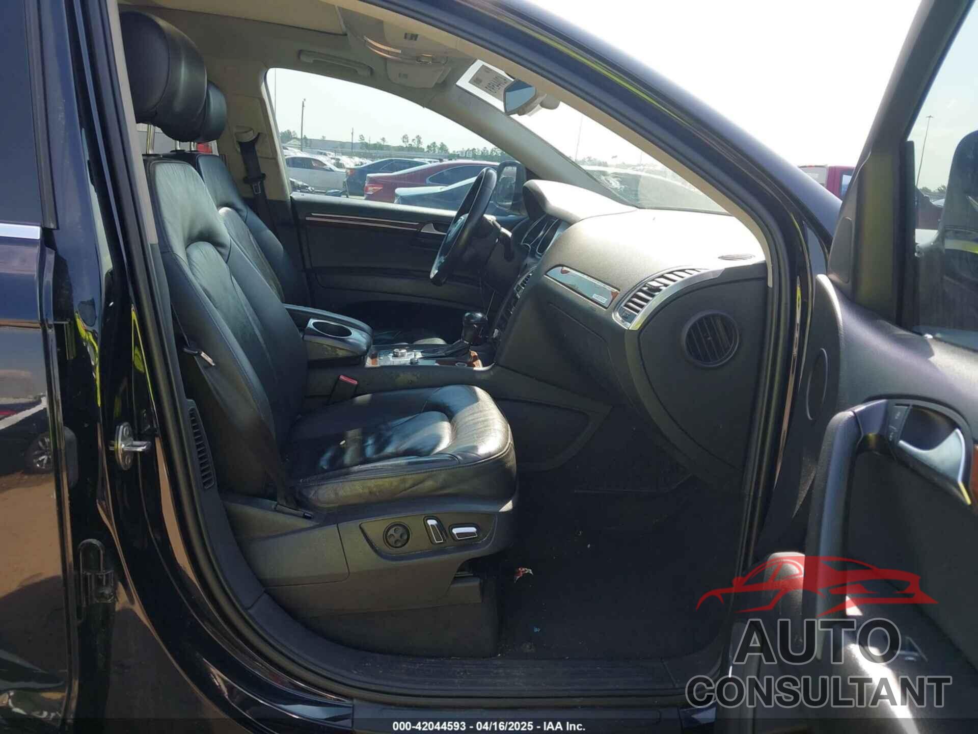 AUDI Q7 2012 - WA1LGAFE6CD003820