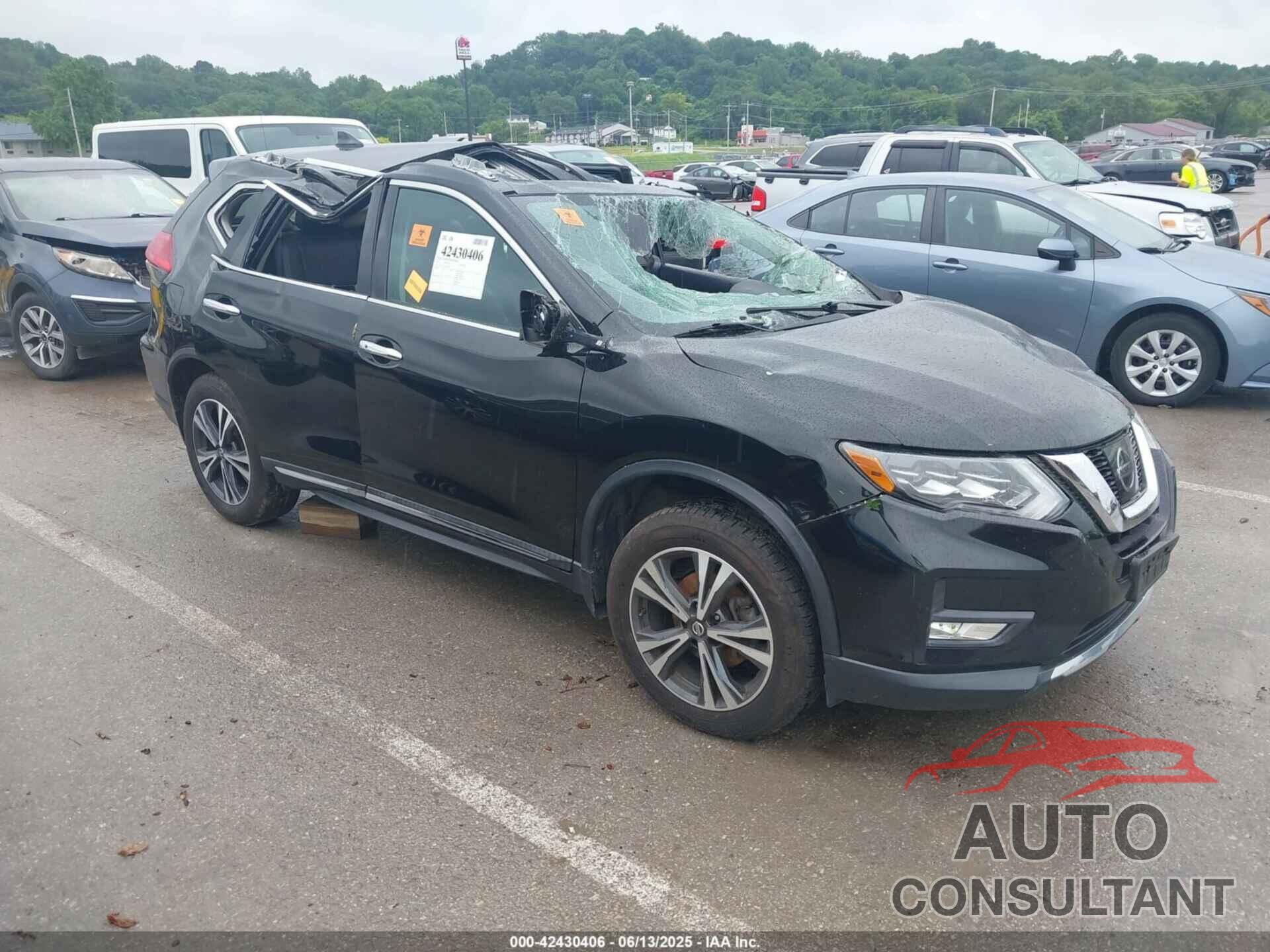 NISSAN ROGUE 2017 - 5N1AT2MV4HC871437