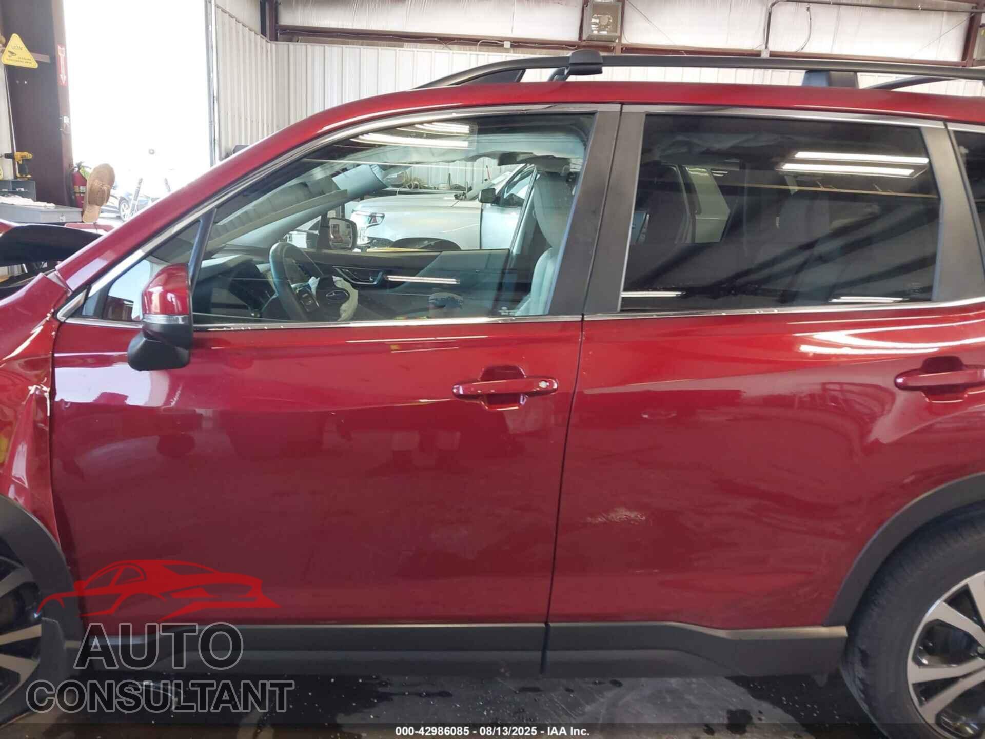 SUBARU FORESTER 2019 - JF2SKAUC7KH538357