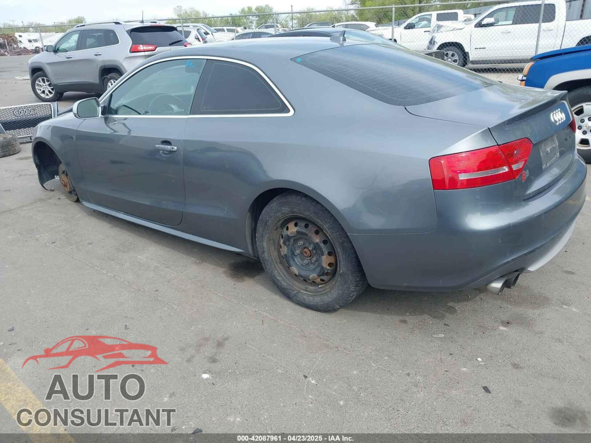 AUDI S5 2012 - WAUCVAFR0CA001543